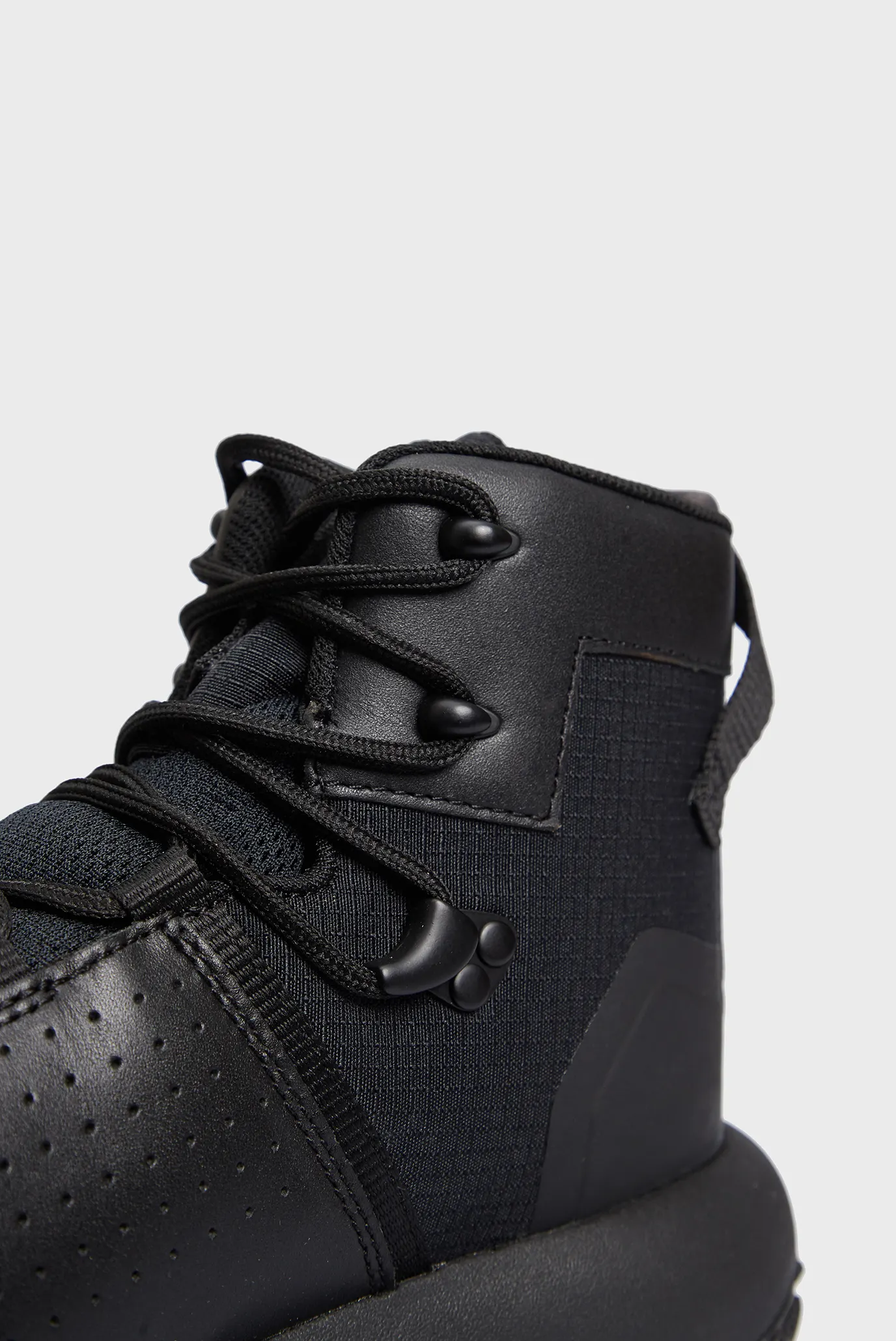 Чоловічі чорні хайтопи UA HOVR Infil WP 5