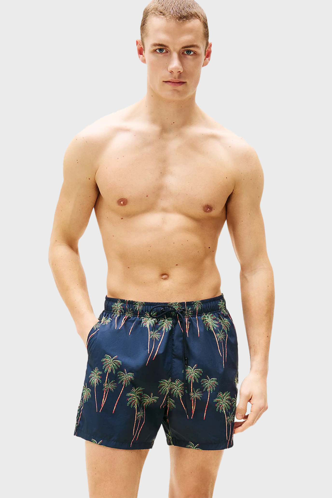 Мужские темно-синие плавательные шорты с узором MEDIUM DRAWSTRING PRINT Синий M Tommy Hilfiger UM0UM03491 Мужские темно-синие плавательные шорты с узором MEDIUM DRAWSTRING PRINT Синий M Tommy Hilfiger UM0UM03491