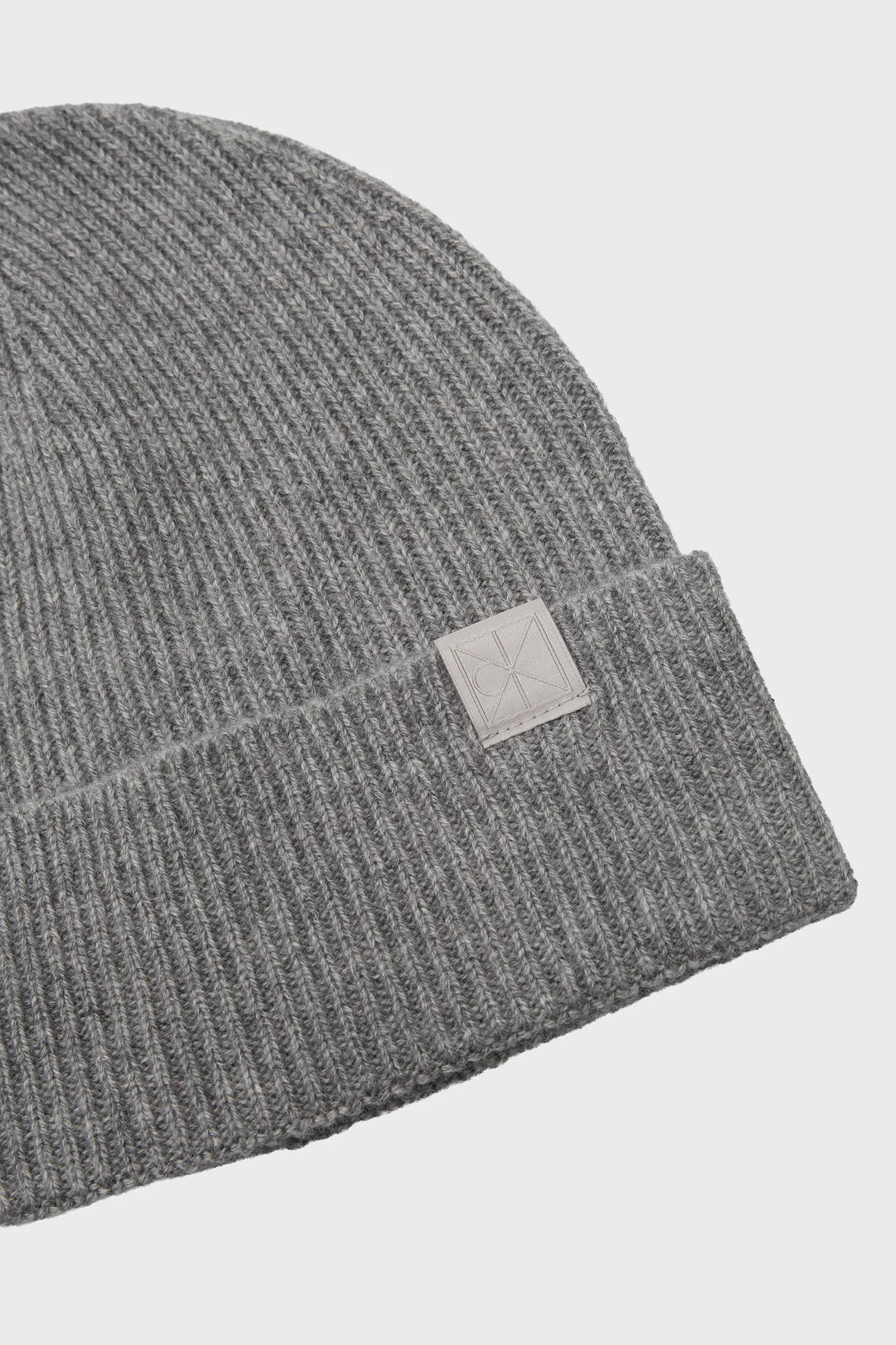 Мужская серая кашемировая шапка EMBLEM 4