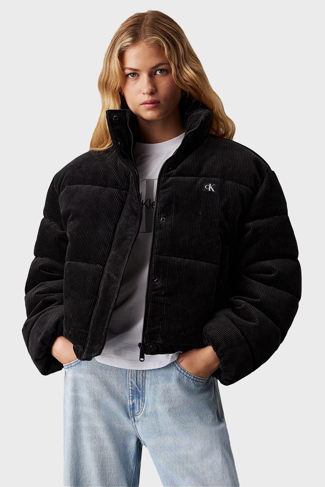 Жіноча чорна вельветова куртка CORDUROY PUFFER 1