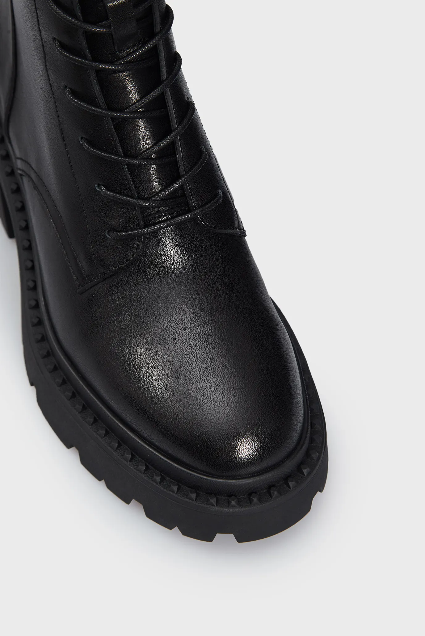 Женские черные кожаные ботильоны Nolina 4