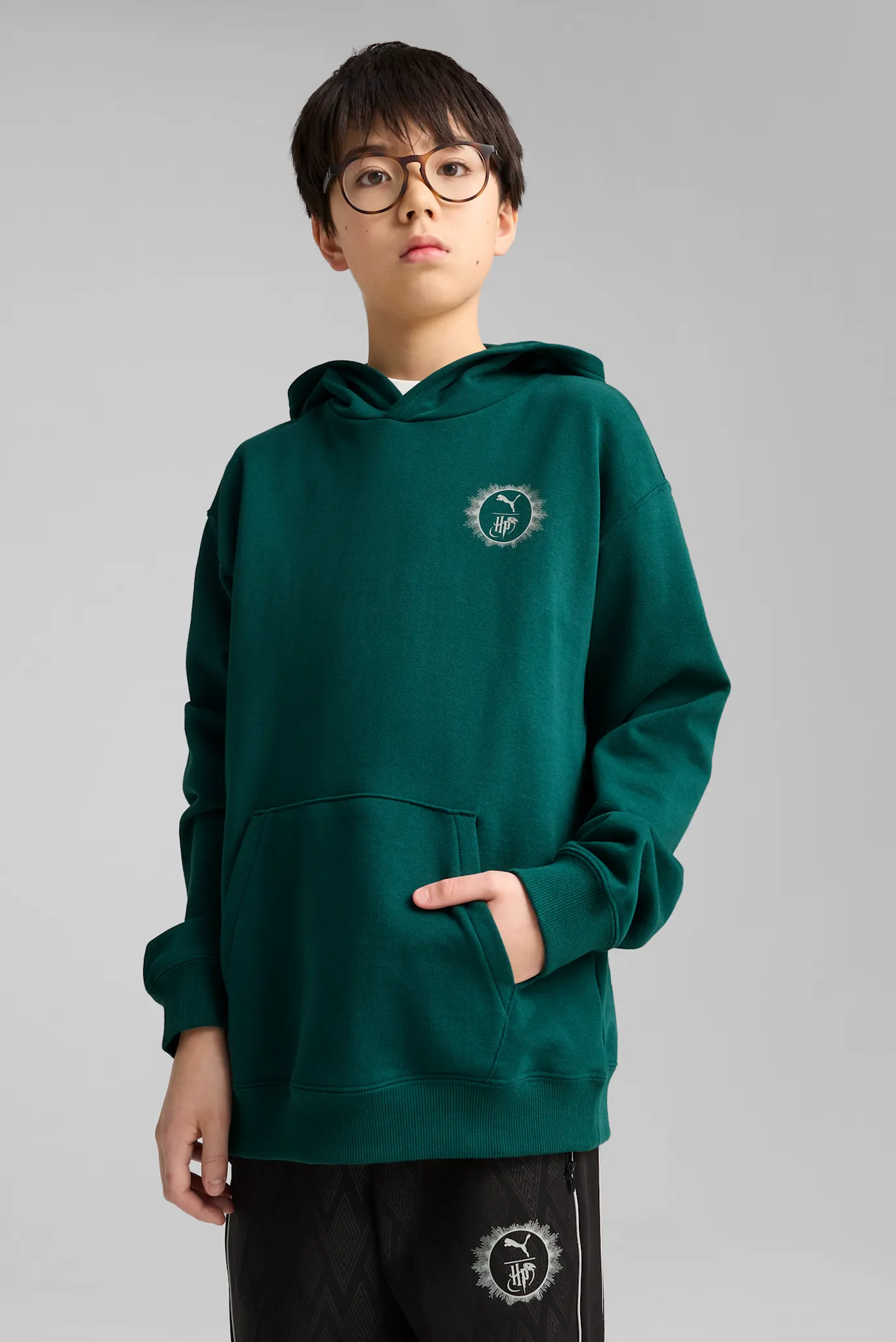 Детское зеленое худи PUMA x HARRY POTTER Relaxed Graphic Hoodie Youth 1