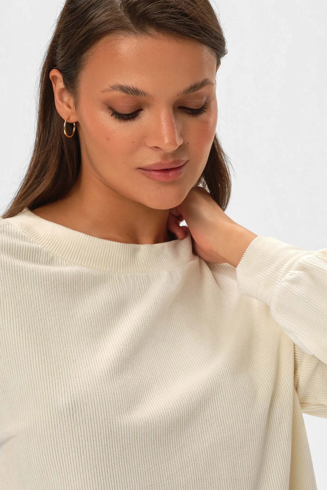 Жіноча біла піжама (лонгслів, брюки) Jade 5