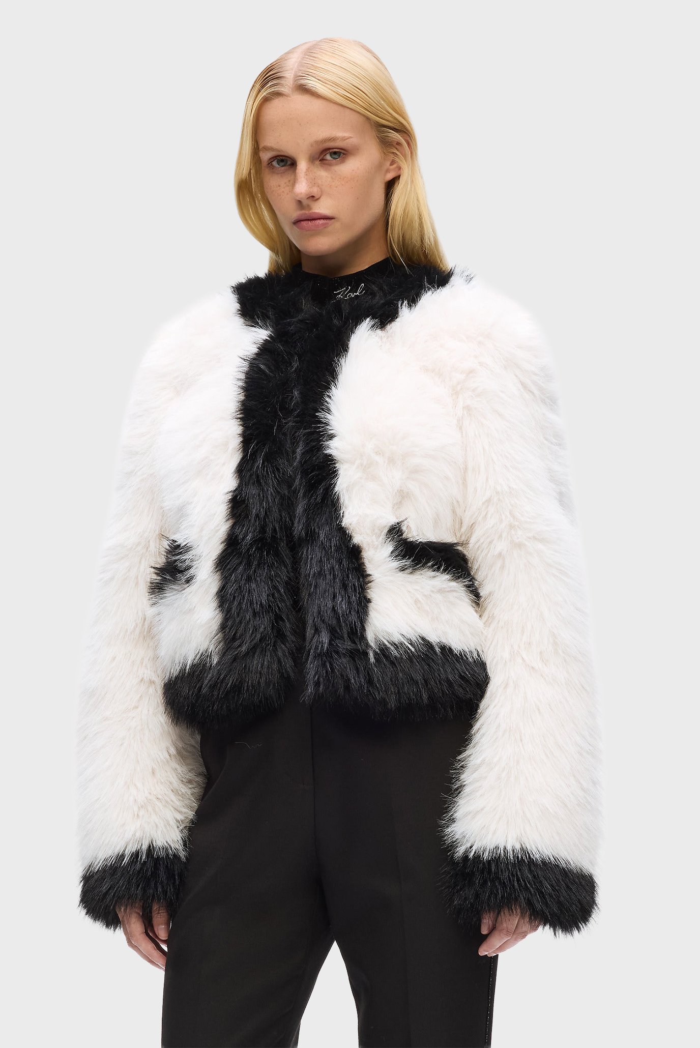 Женская белая шуба faux fur Белый M Karl Lagerfeld A4W15051 Женская белая шуба faux fur Белый M Karl Lagerfeld A4W15051