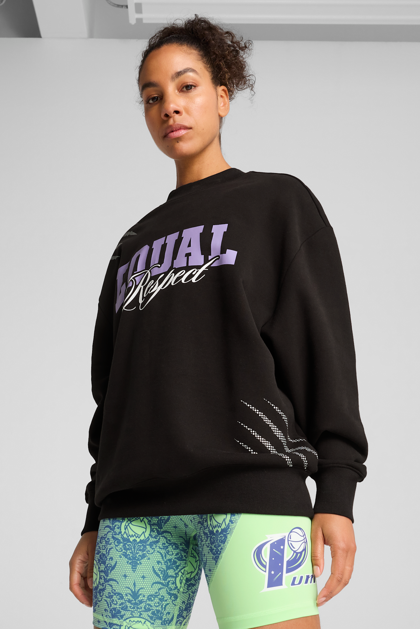 Женский черный свитшот Lace Em Up Equal Respect Crew Women 1