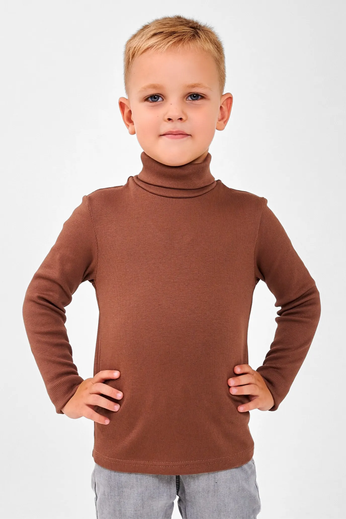 Детский коричневый гольф 2