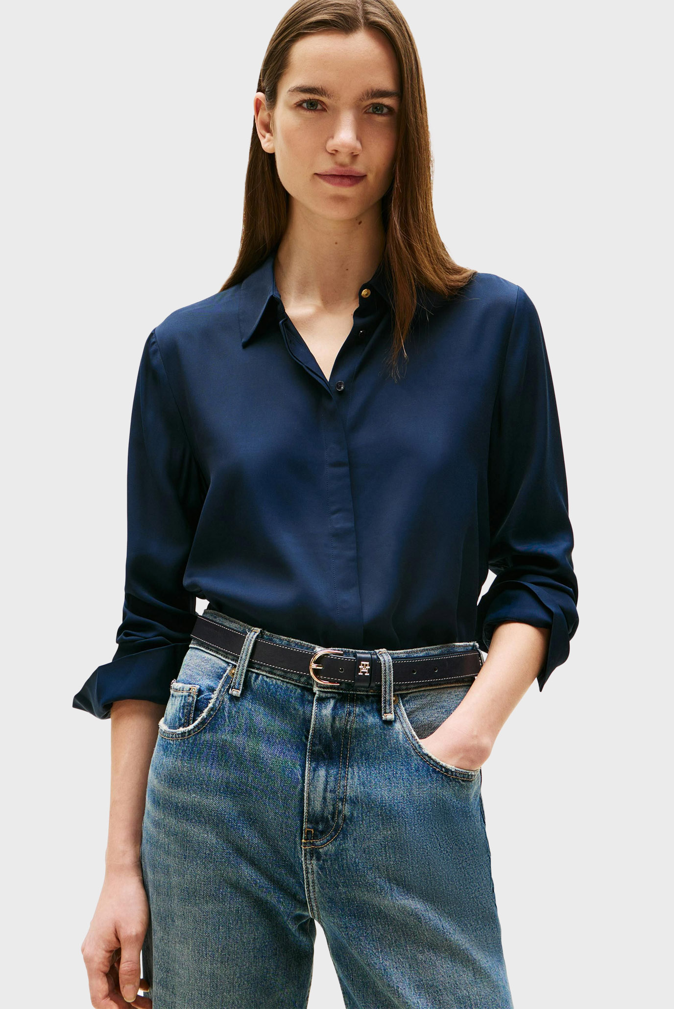 Женская темно-синяя рубашка SOFT VISCOSE REGULAR LS SHIRT Синий XS Tommy Hilfiger WW0WW44045 Женская темно-синяя рубашка SOFT VISCOSE REGULAR LS SHIRT Синий XS Tommy Hilfiger WW0WW44045