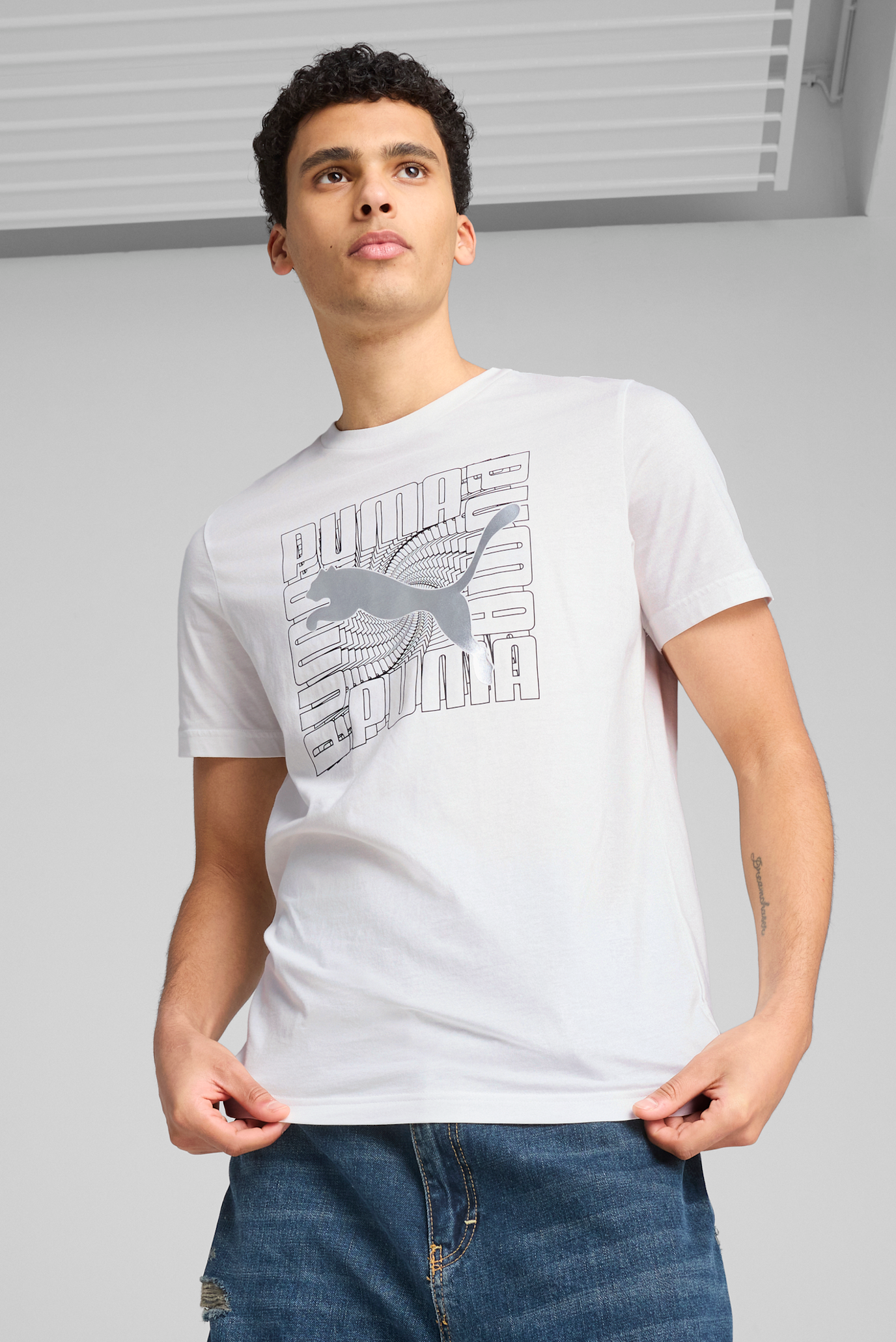 Чоловіча біла футболка Graphics Foil Tee Men 1