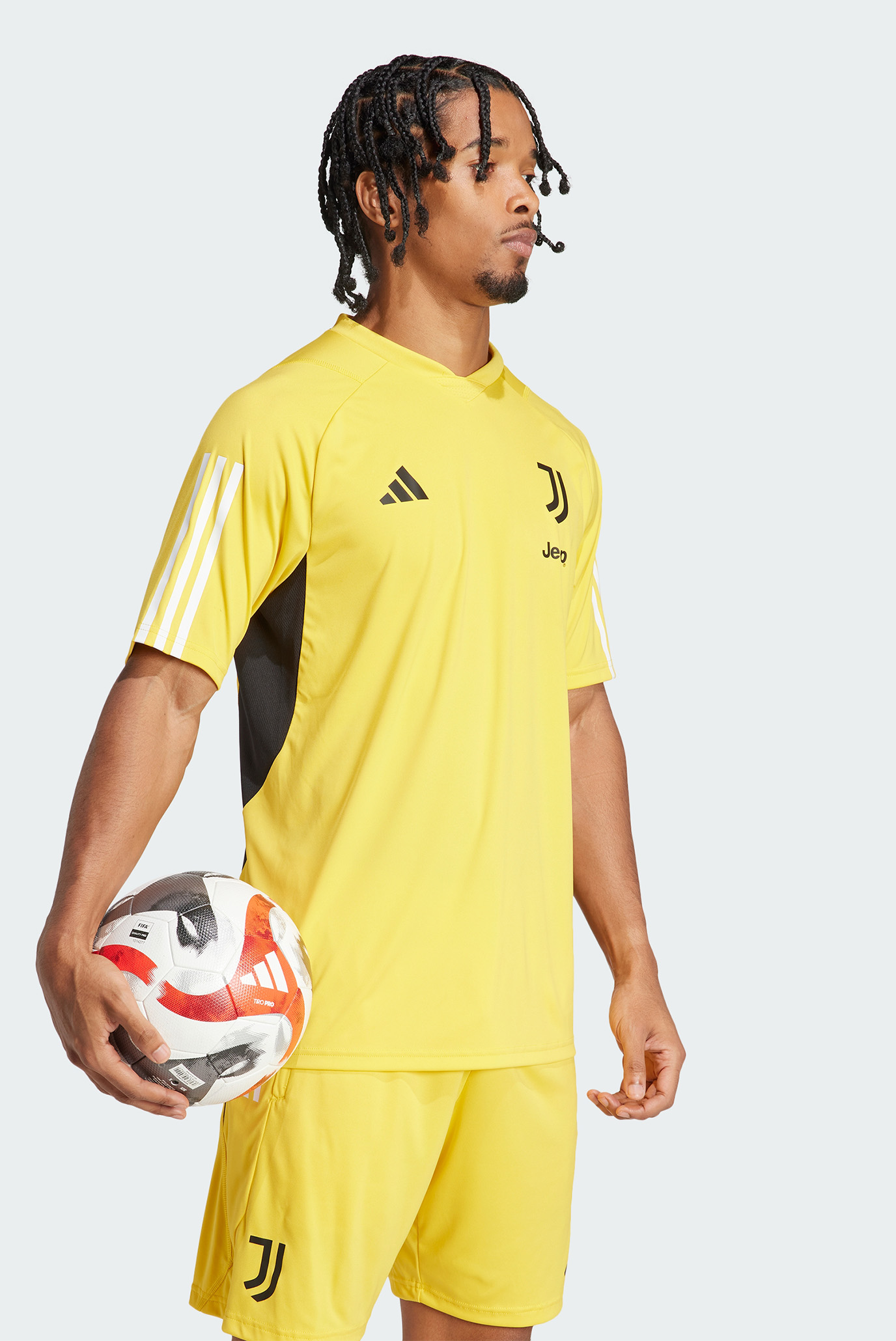 Чоловіча жовта футболка Juventus Tiro 23 1