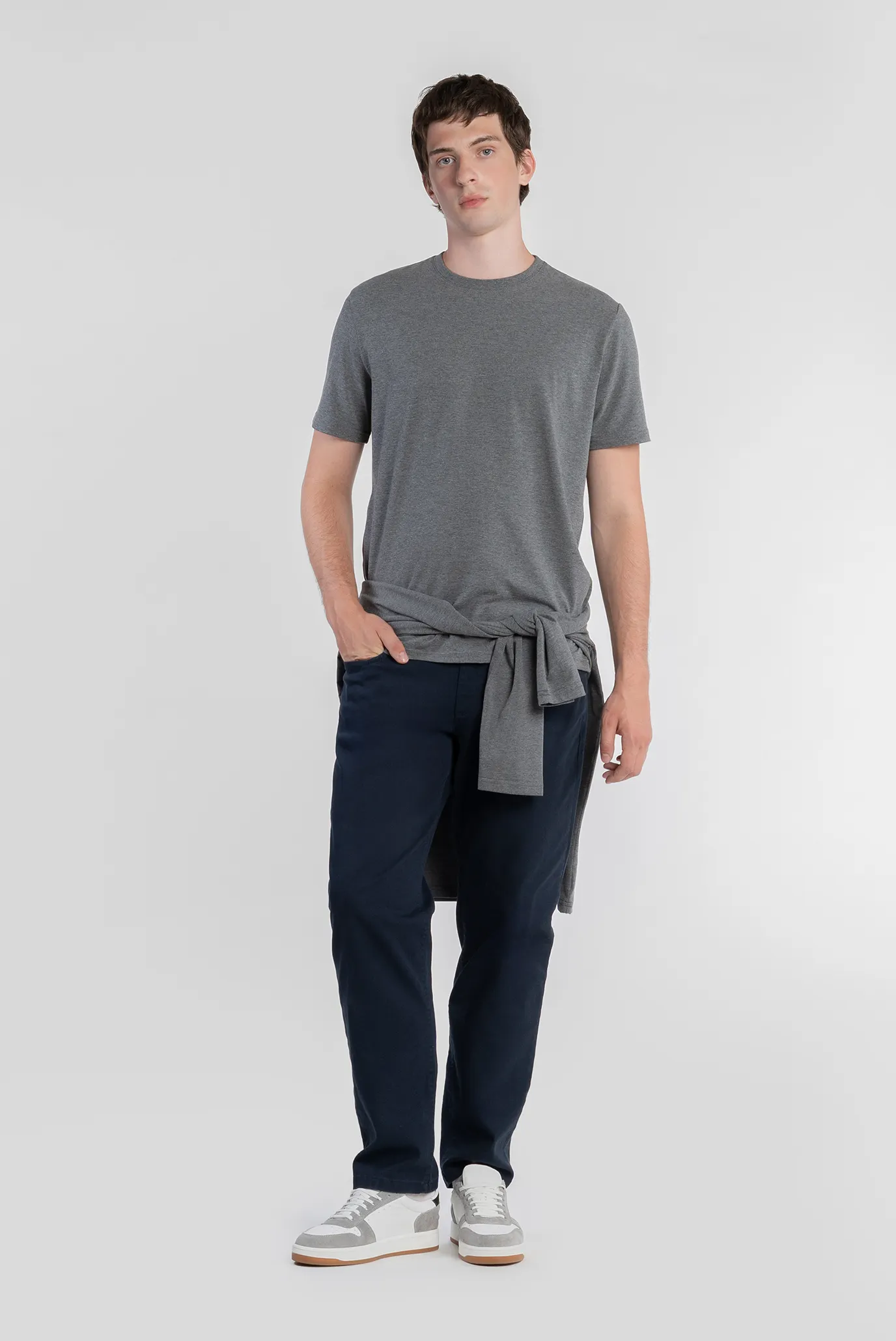 Мужская серая футболка 2