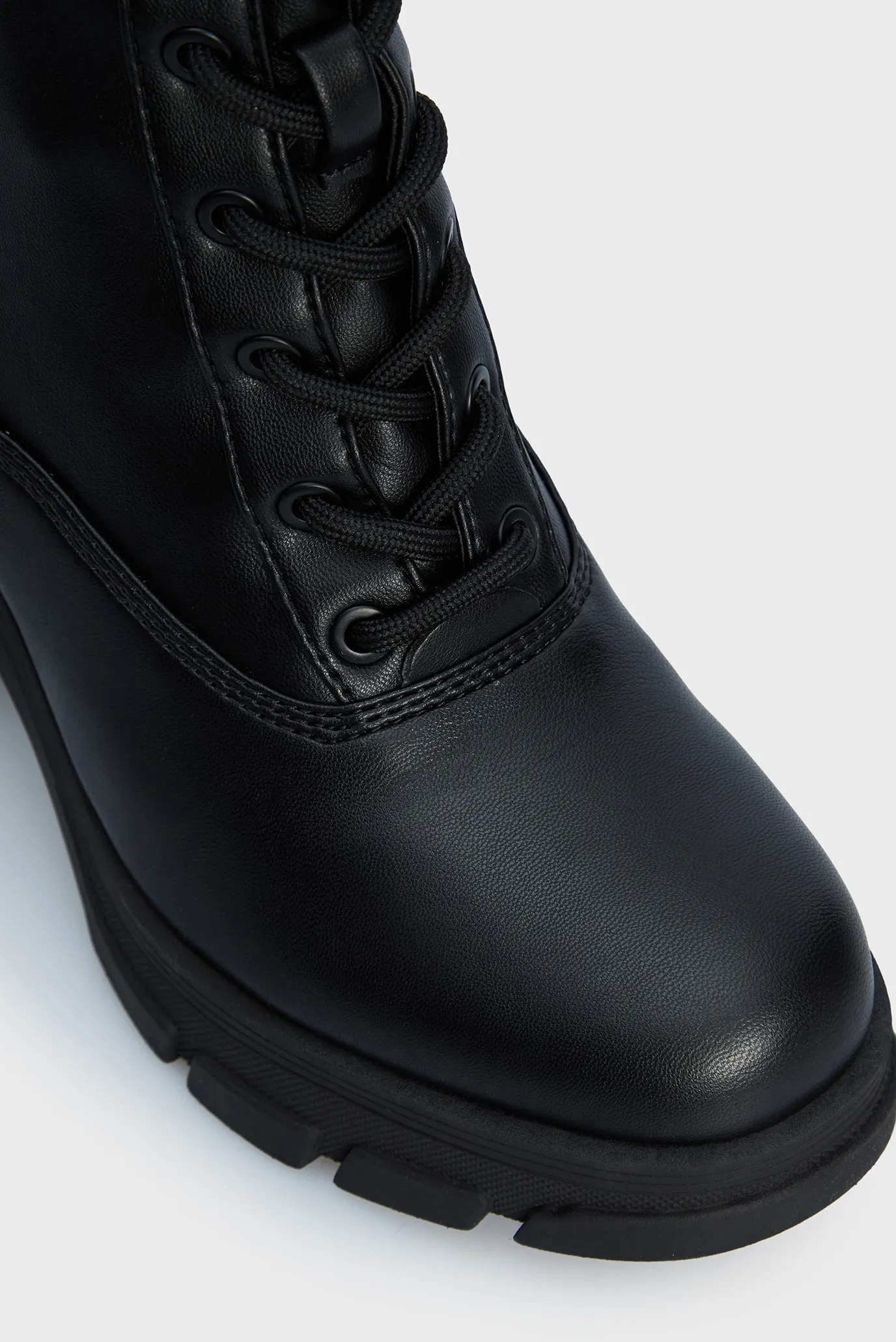 Жіночі чорні ботильйони XENNIA 2