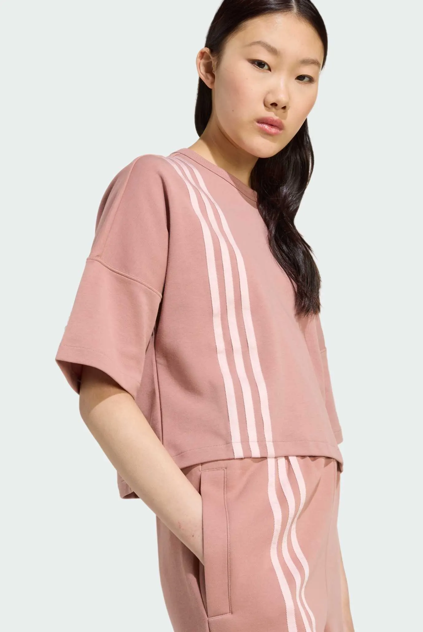 Жіноча рожева футболка Off Placed 3-Stripes 4