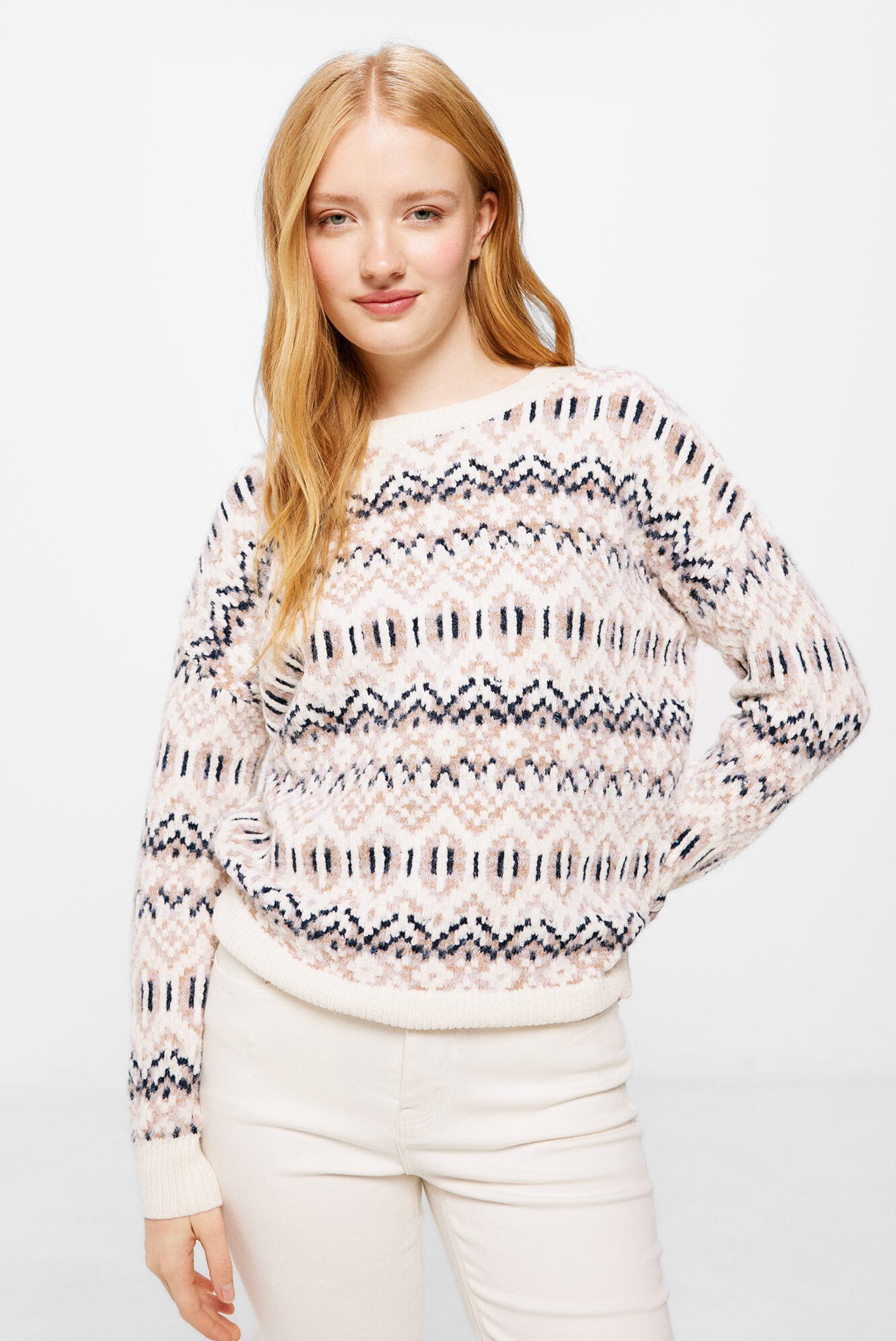 Жіночий светр з візерунком 1