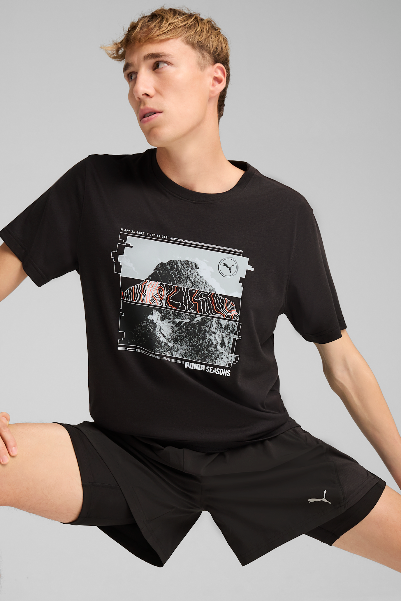 Мужская черная футболка GRAPHICS SEASONS Running Tee Men 1