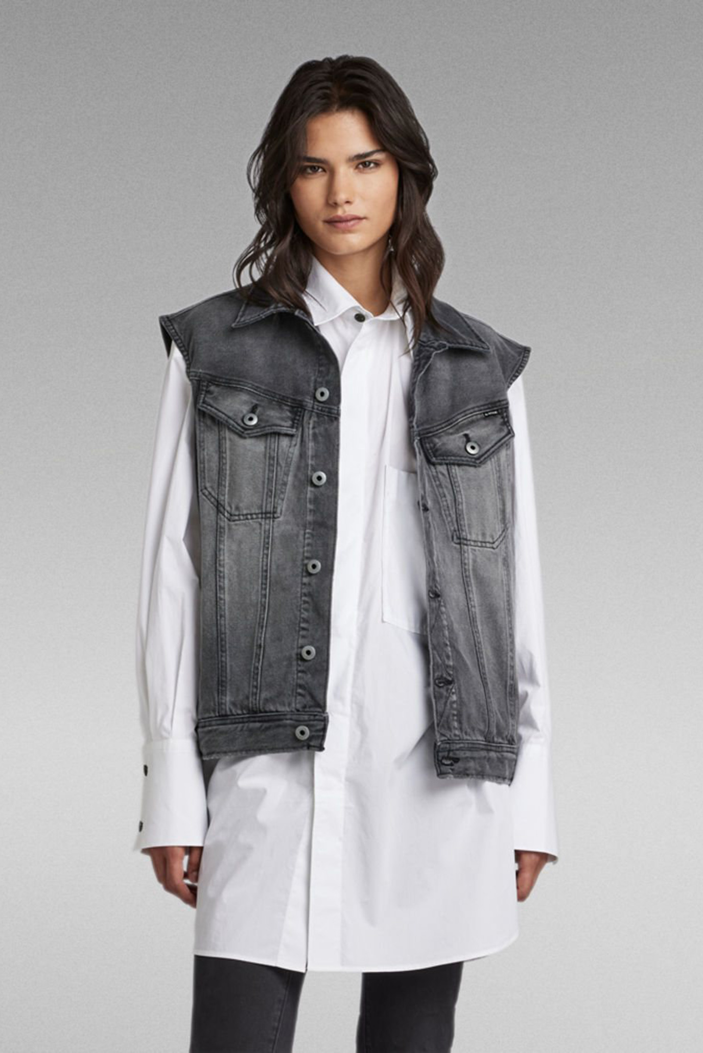 Женский серый джинсовый жилет Oversized Denim vest 1