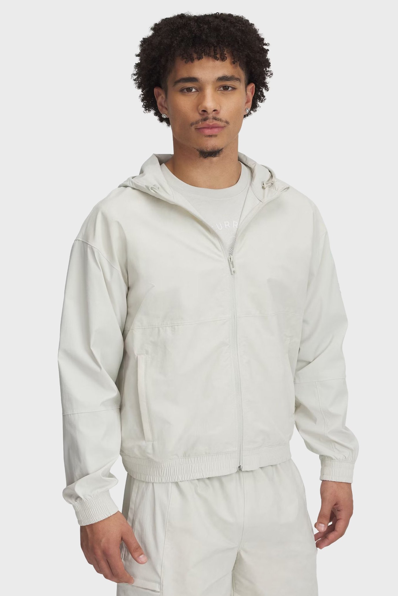 Мужская белая ветровка Curry Woven Jacket Белый XL Under Armour 1390353-110 Мужская белая ветровка Curry Woven Jacket Белый XL Under Armour 1390353-110