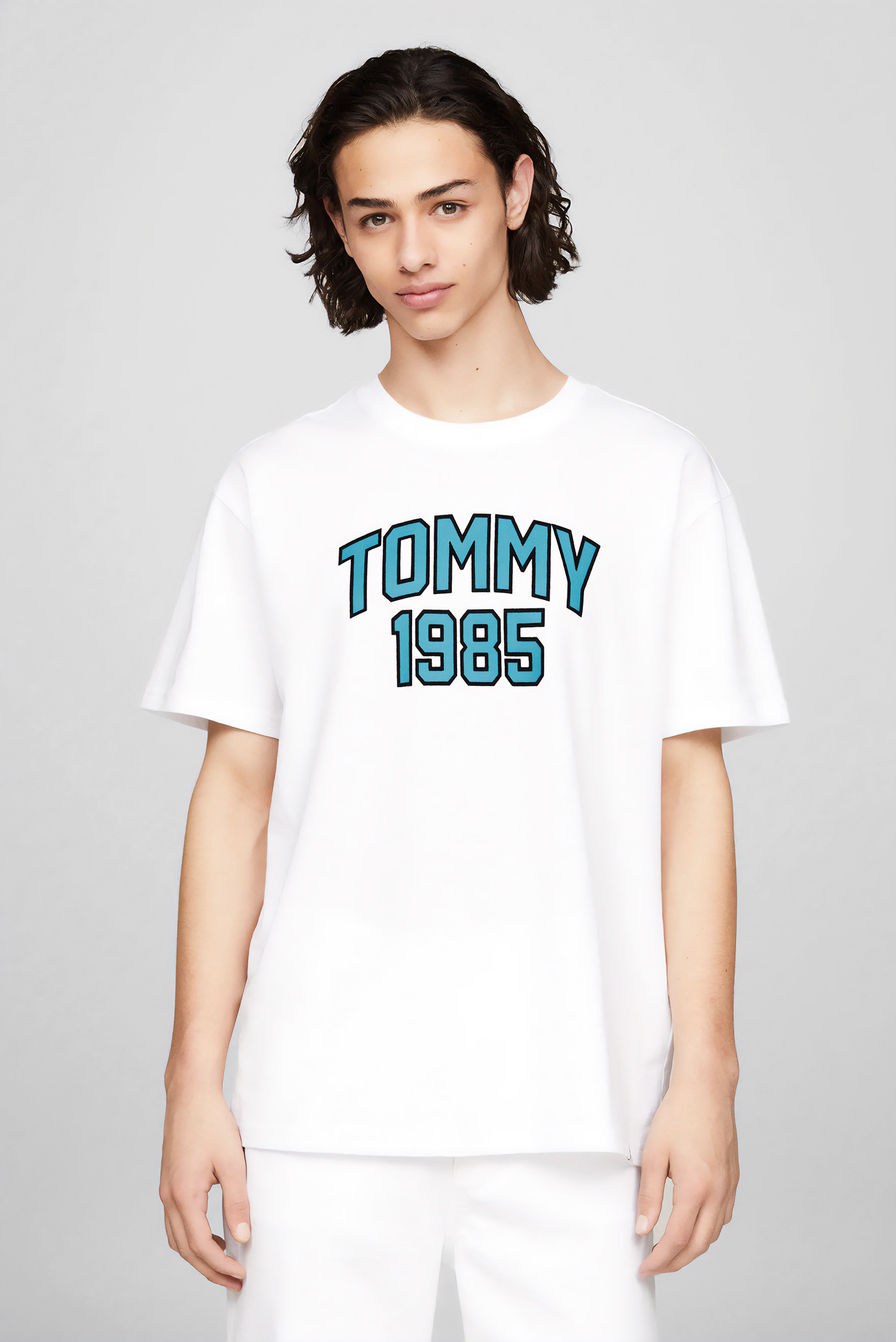 Мужская белая футболка TJM REG TOMMY VARSITY SPORT TEE 1