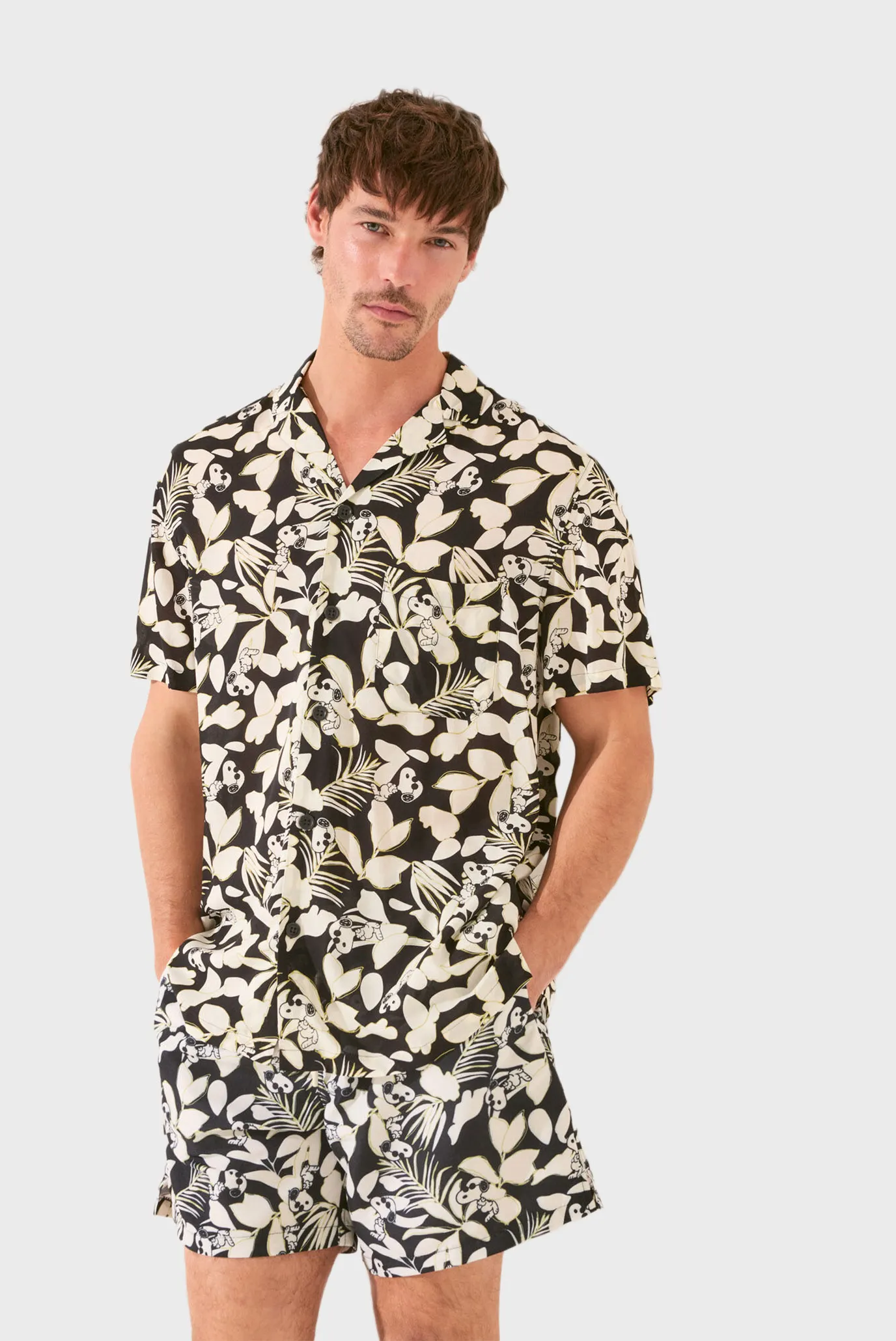 Чоловіча сорочка з візерунком Snoopy 1