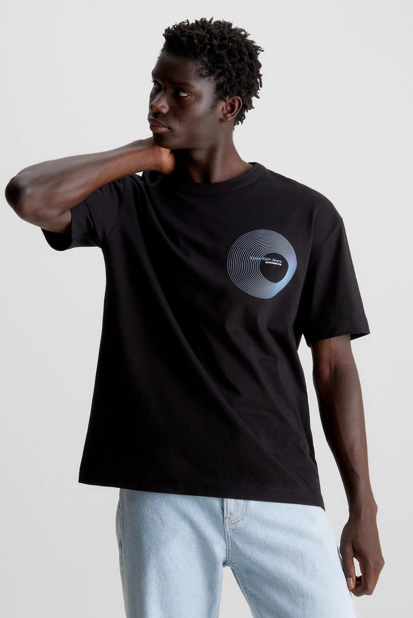 Мужская черная футболка CIRCLE FREQUENCY LOGO TEE 1