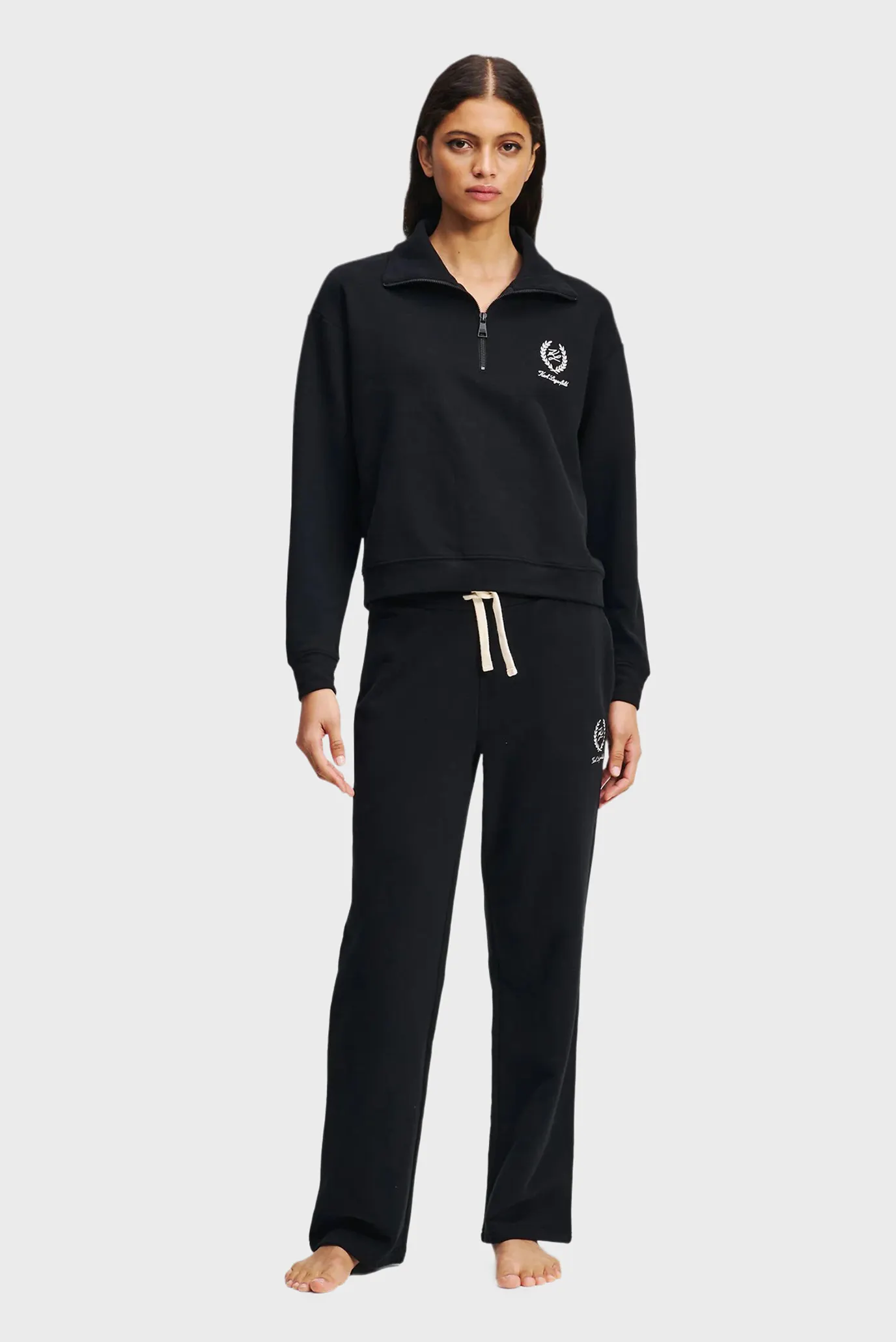 Женская черная кофта HOTEL KARL 2