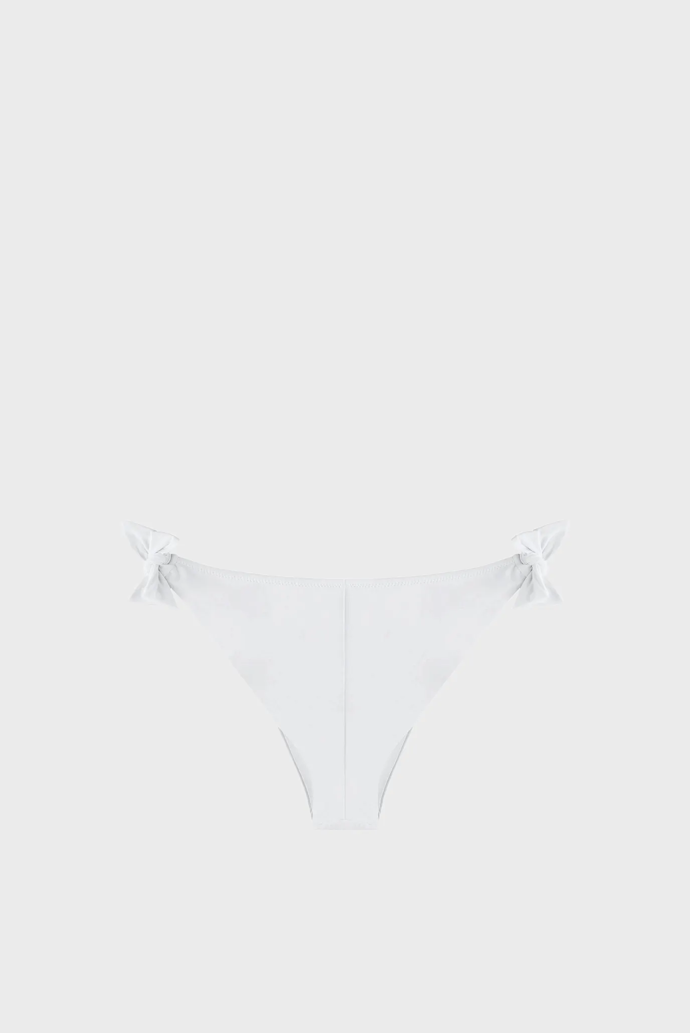 Женский белый купальник 8