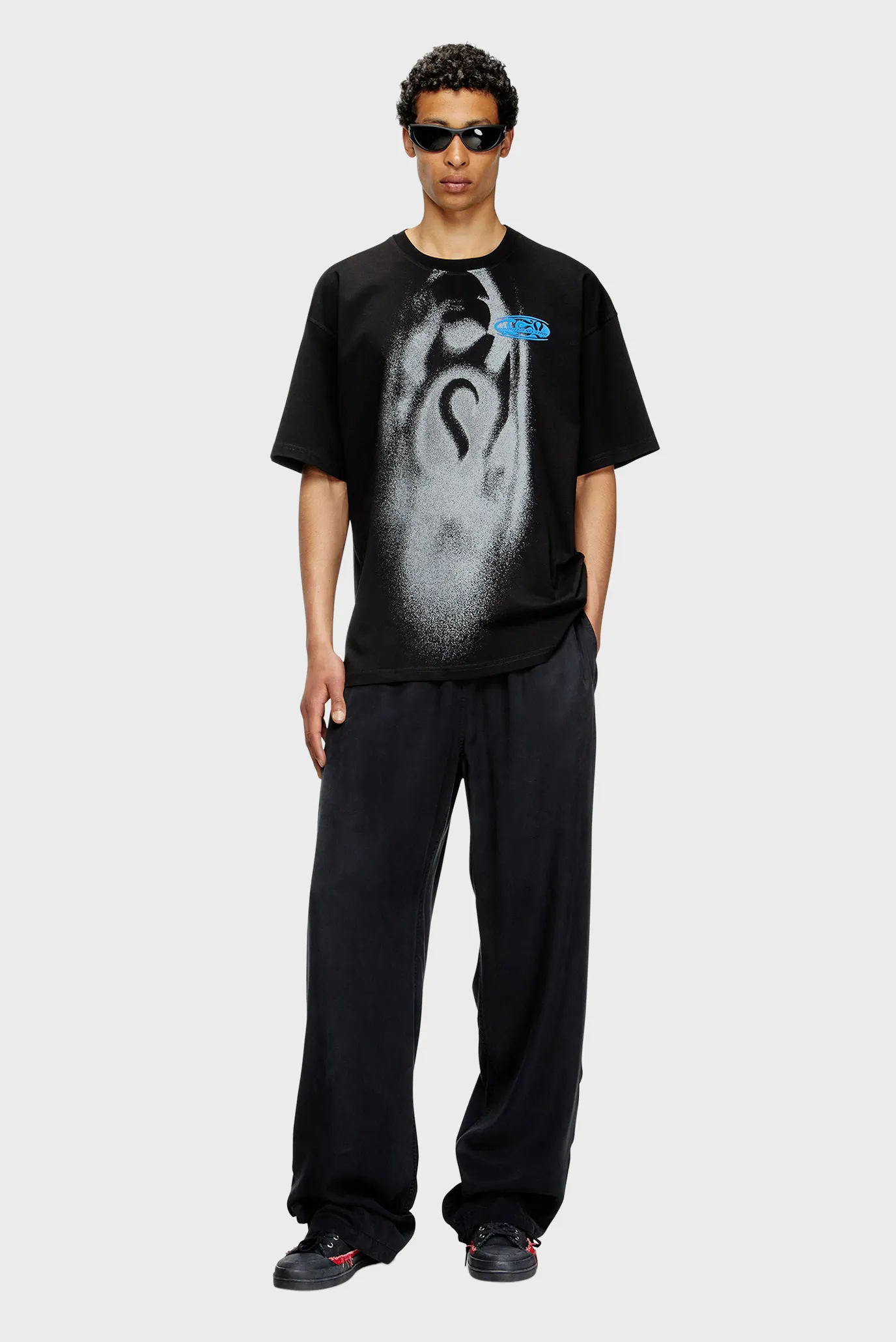 Мужская черная футболка 2