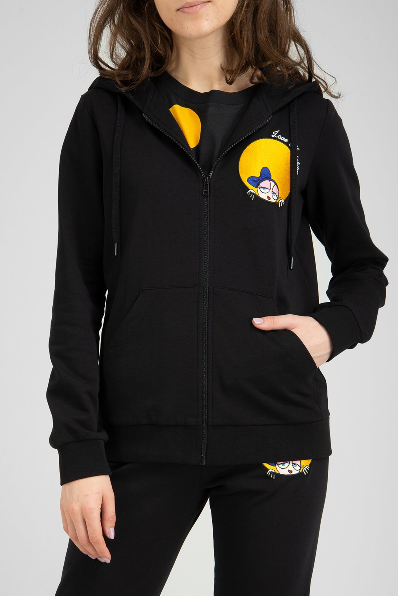 Женское черное худи Черный 42 Love Moschino W333305E2117_C74 Женское черное худи Черный 42 Love Moschino W333305E2117_C74