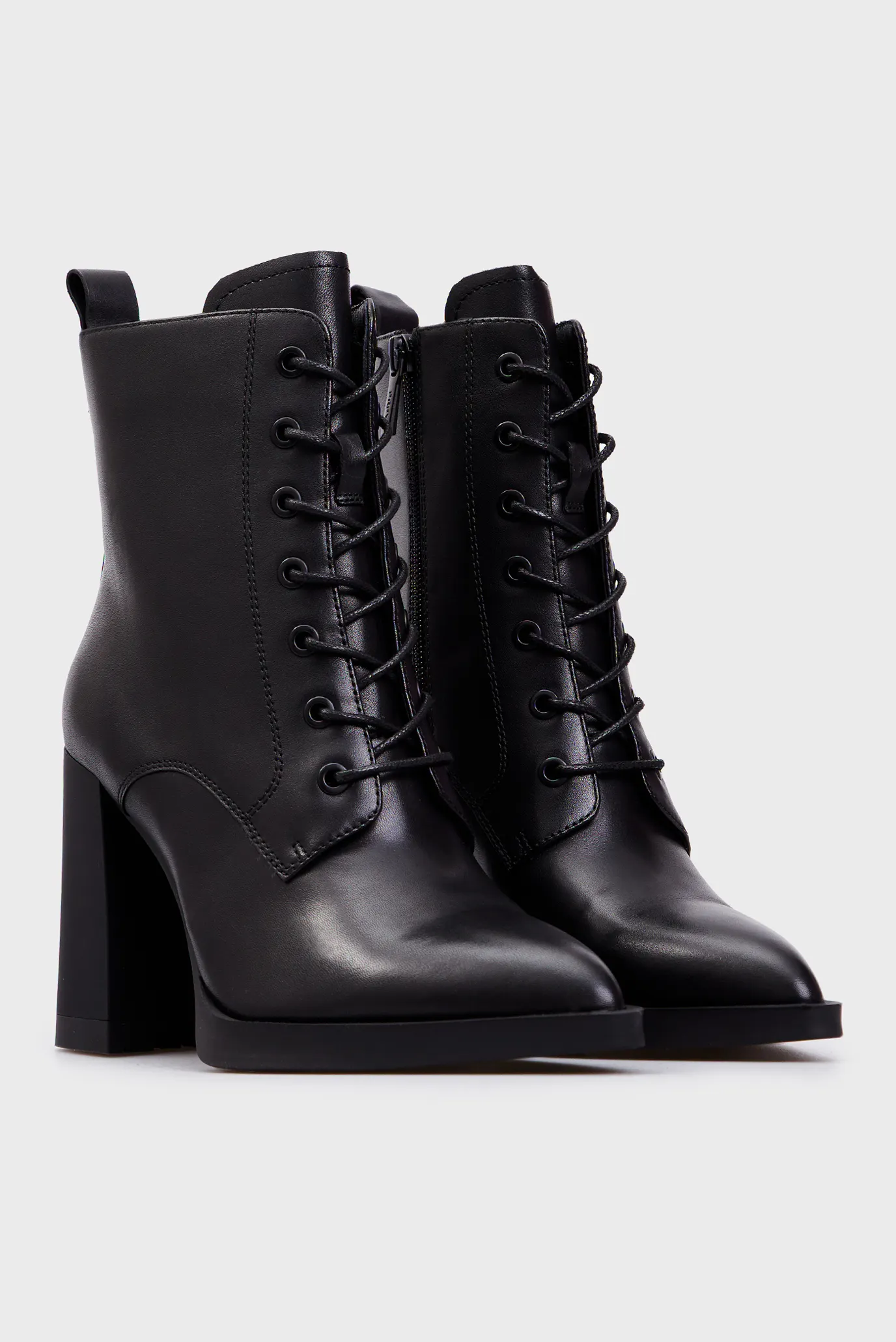 Женские черные кожаные ботильоны Tora 3