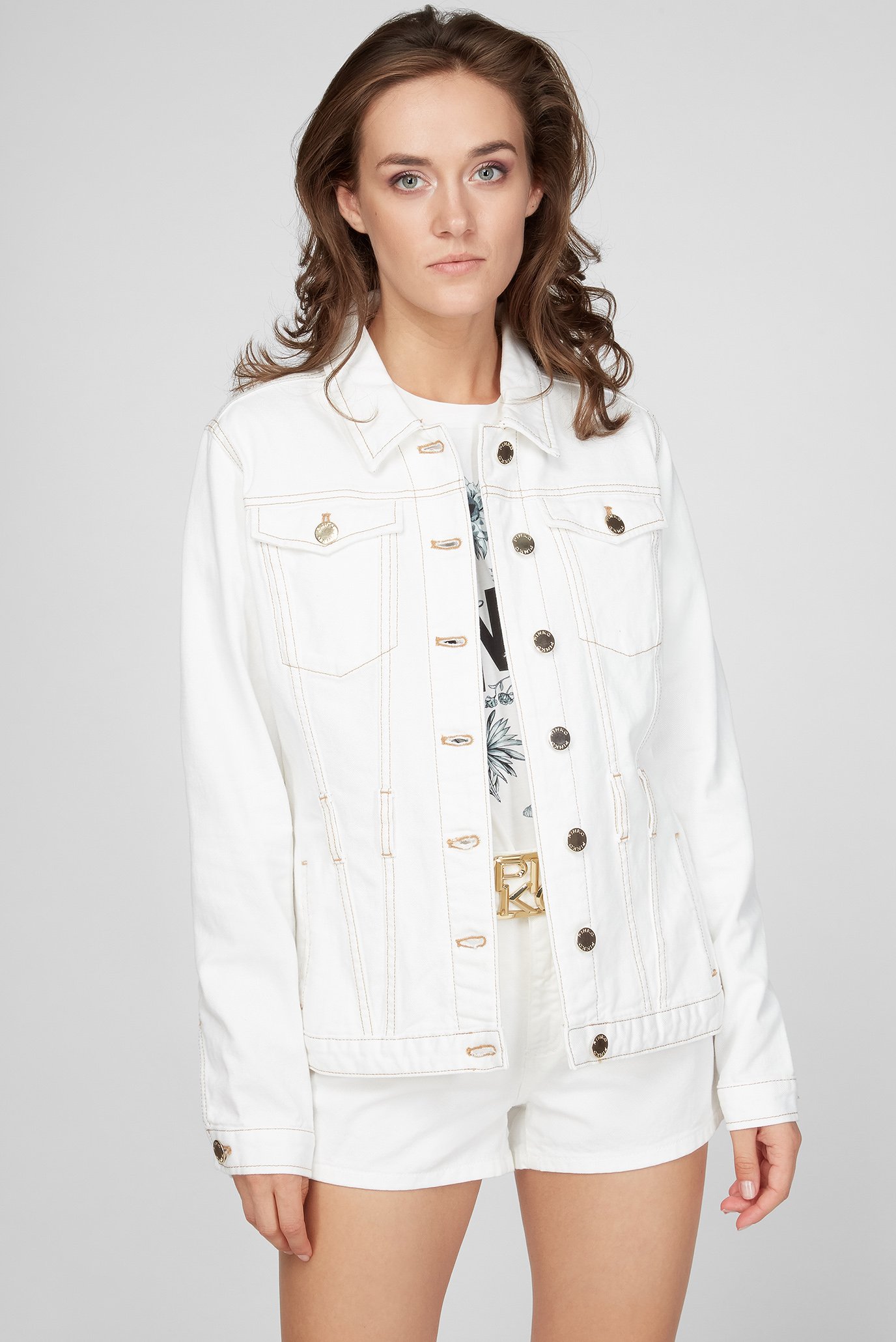 Жіноча біла джинсова куртка 1
