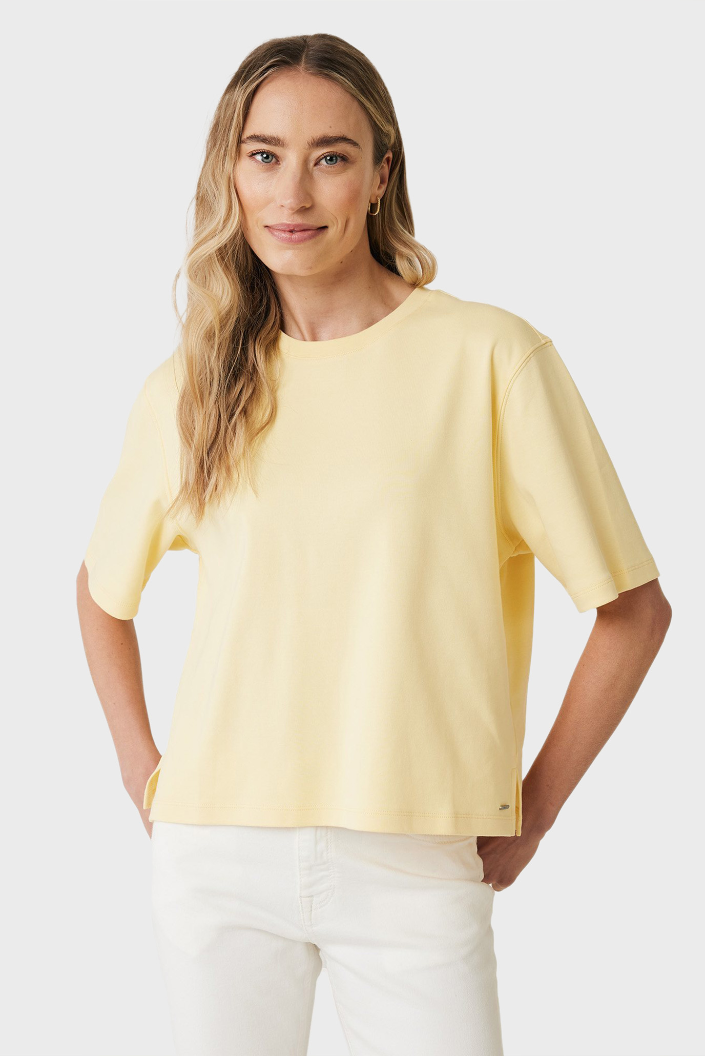 Женская желтая футболка 1