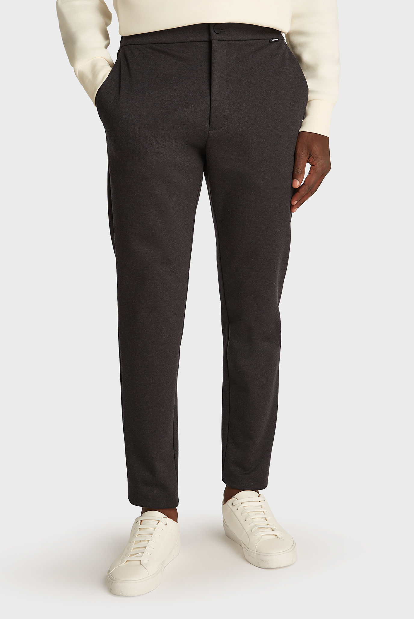 Мужские серые брюки COMFORT KNIT TAPERED Серый 34-32 Calvin Klein K10K113647 Мужские серые брюки COMFORT KNIT TAPERED Серый 34-32 Calvin Klein K10K113647