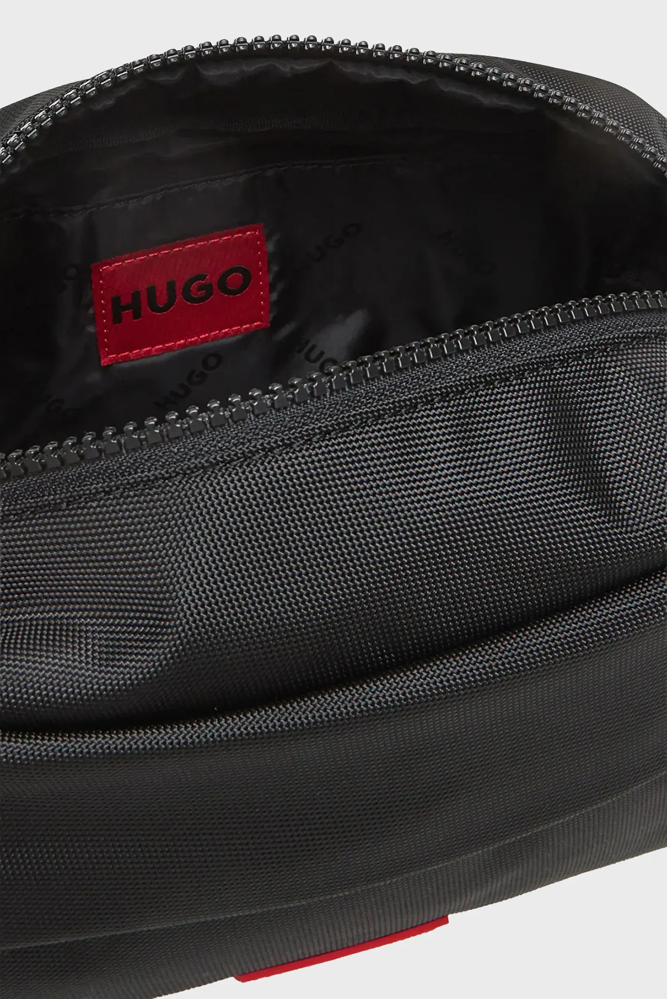 Чоловічий чорний несесер 3