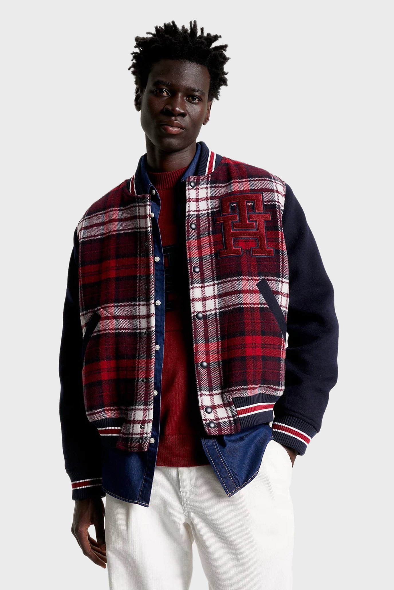 Мужской бомбер в клетку TARTAN VARSITY Разноцветный S Tommy Hilfiger MW0MW34023 Мужской бомбер в клетку TARTAN VARSITY Разноцветный S Tommy Hilfiger MW0MW34023