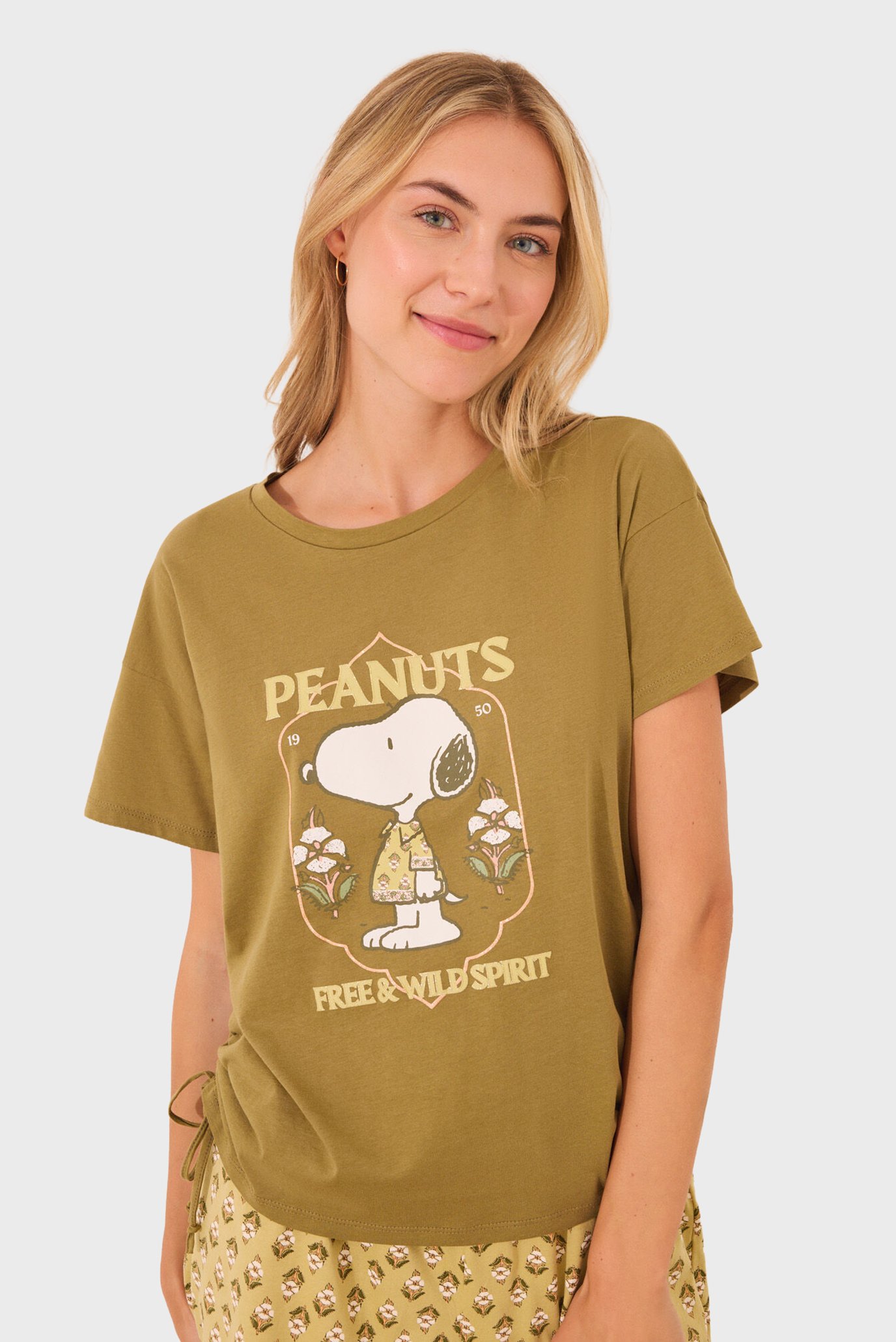 Женская оливковая пижама (футболка, шорты) Snoopy Оливковый S womensecret 3139899 Женская оливковая пижама (футболка, шорты) Snoopy Оливковый S womensecret 3139899