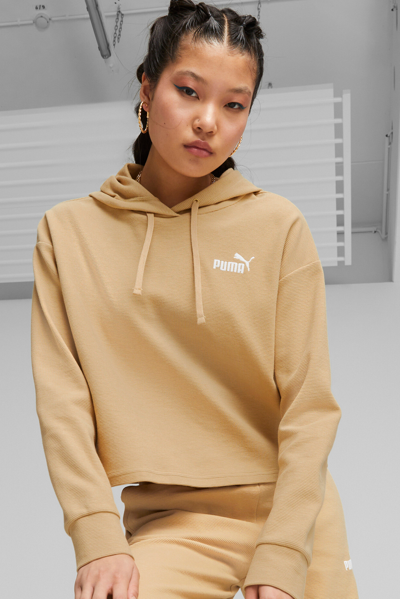 Cropped shop hoodie women's