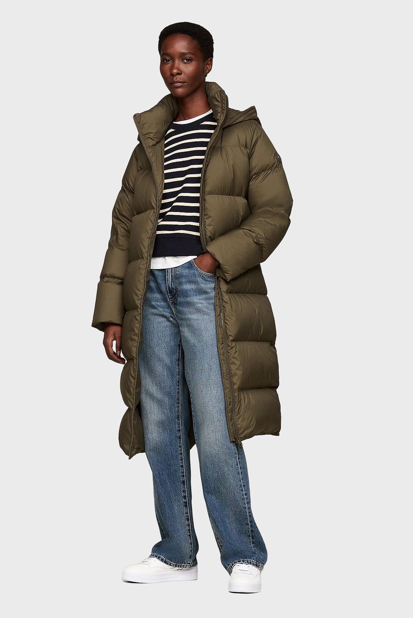 Женский оливковый пуховик HW DOWN CASUAL MAXI Оливковый S Tommy Hilfiger WW0WW43784 Женский оливковый пуховик HW DOWN CASUAL MAXI Оливковый S Tommy Hilfiger WW0WW43784