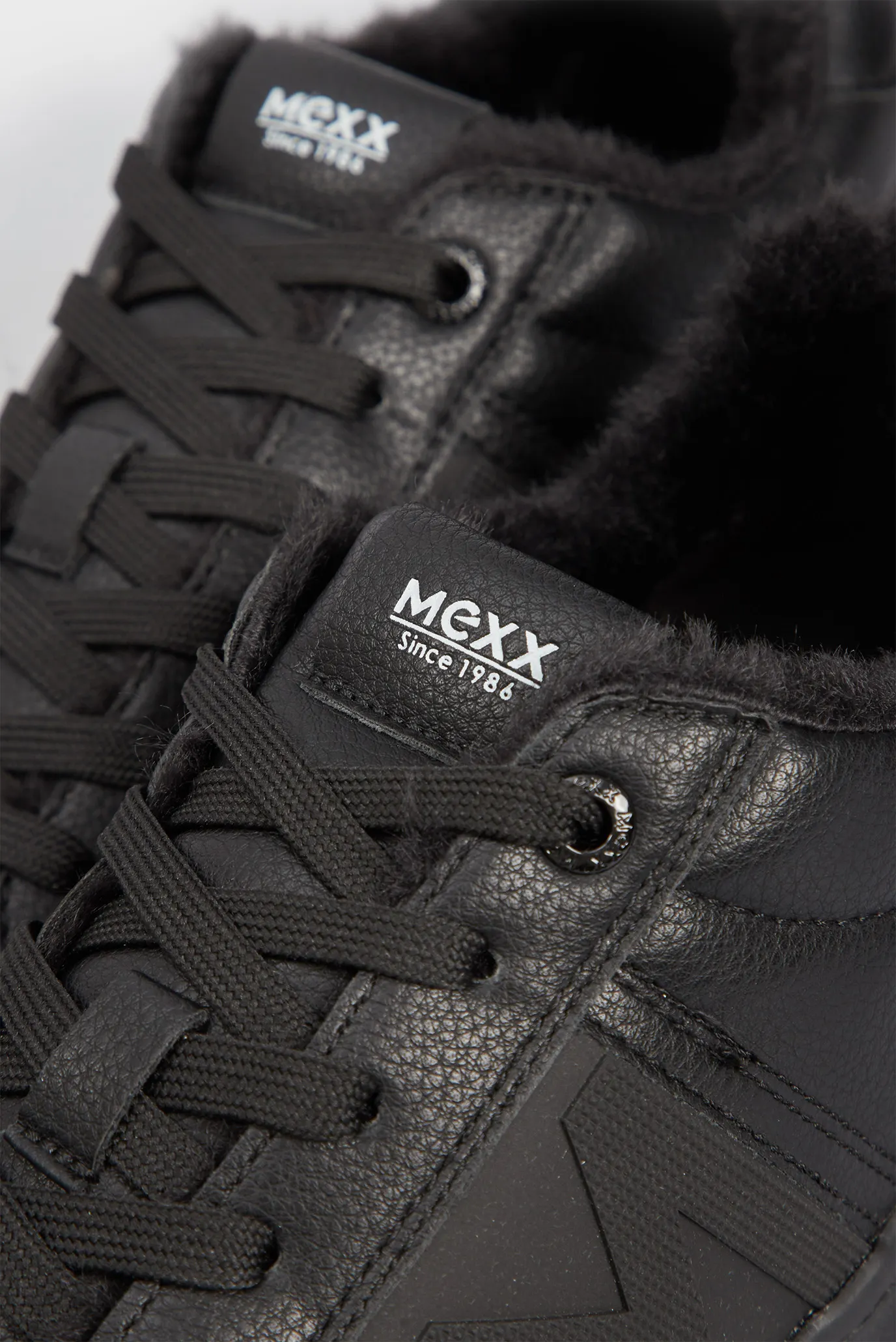 Чоловічі чорні снікерси JOAH PARKER 2