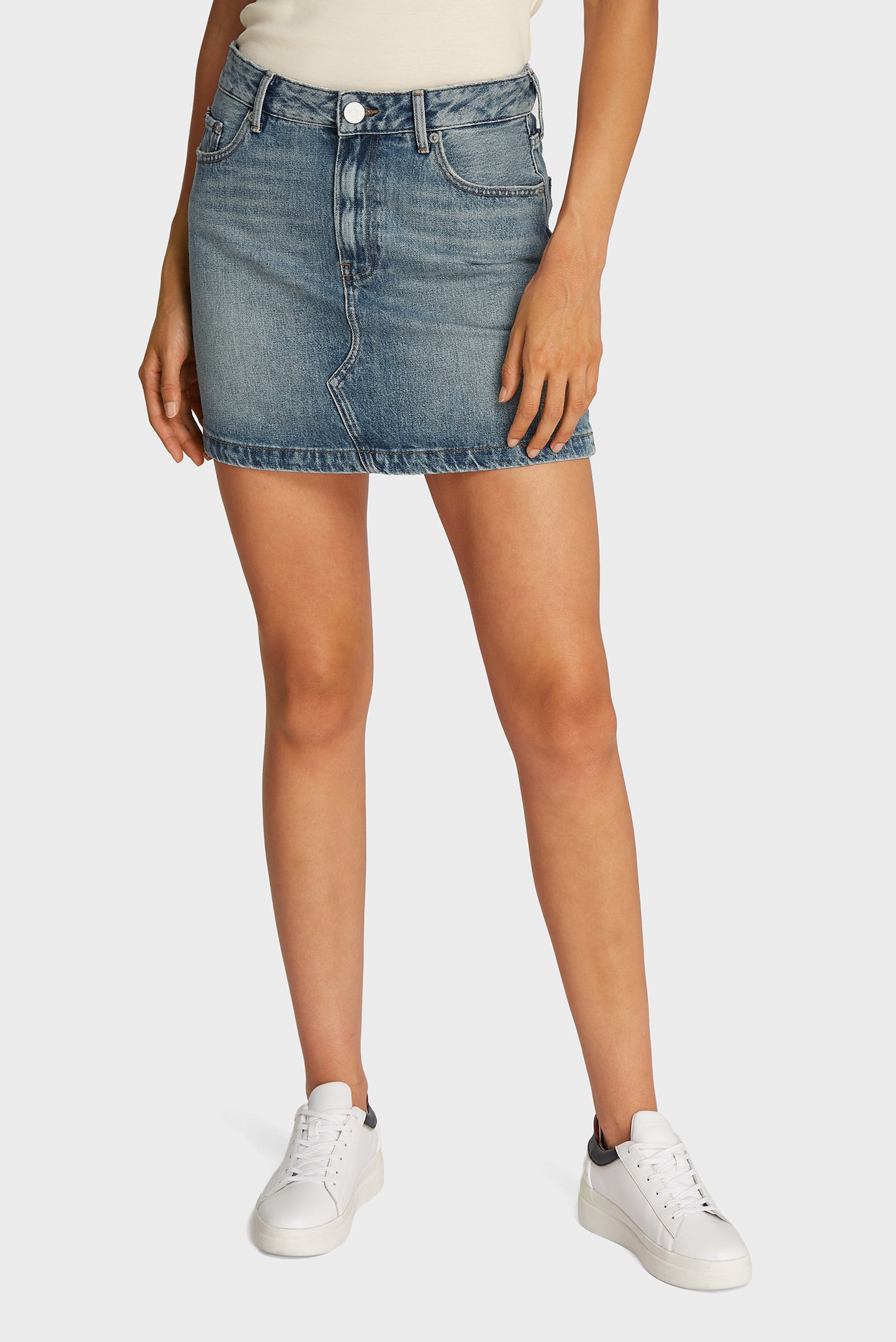 Женская синяя джинсовая юбка DNM MINI SKIRT HW SAM Синий 34 Tommy Hilfiger WW0WW44334 Женская синяя джинсовая юбка DNM MINI SKIRT HW SAM Синий 34 Tommy Hilfiger WW0WW44334