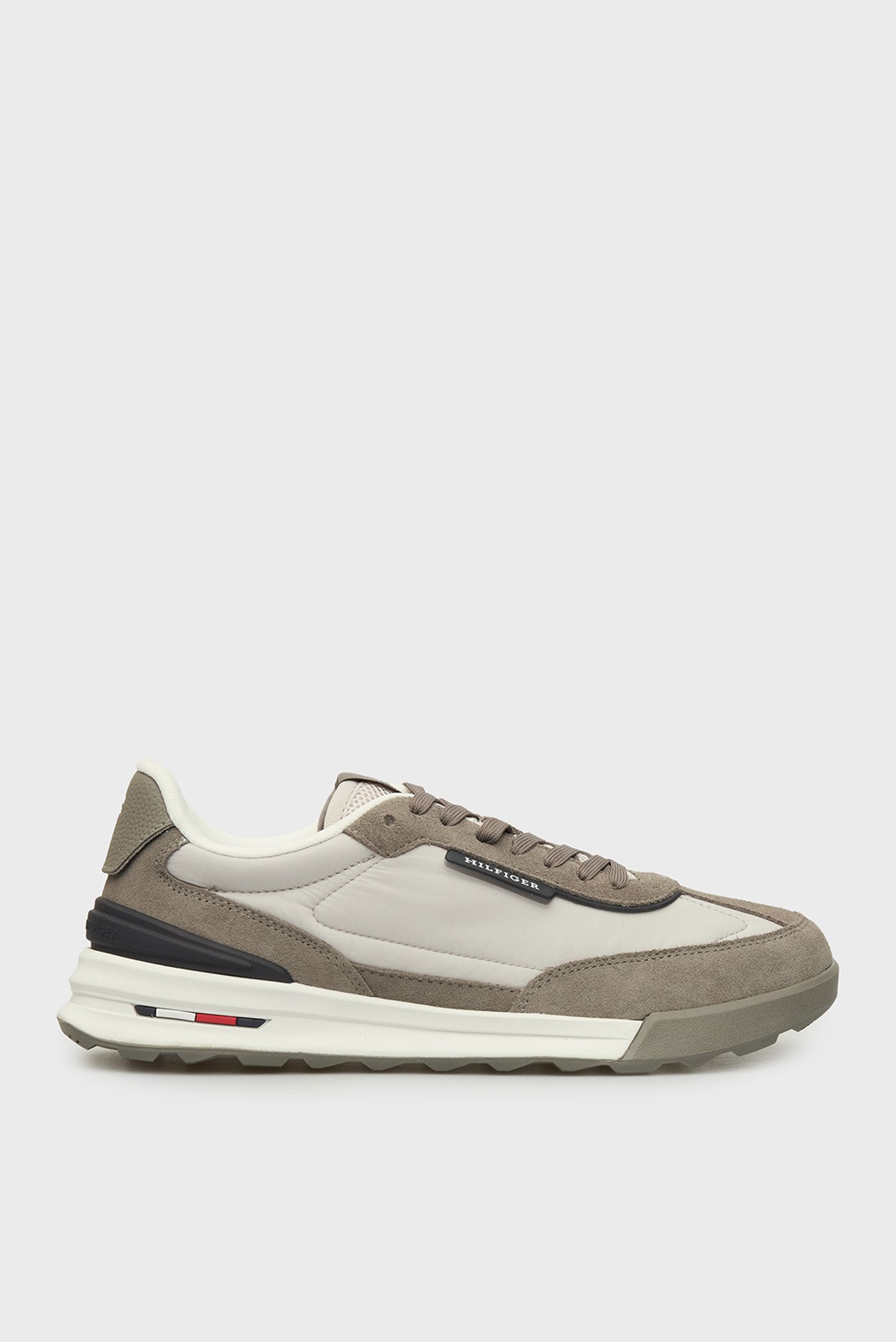 Мужские серые кроссовки RETRO RUNNER NYLON MIX Серый 41 Tommy Hilfiger FM0FM05523 Мужские серые кроссовки RETRO RUNNER NYLON MIX Серый 41 Tommy Hilfiger FM0FM05523