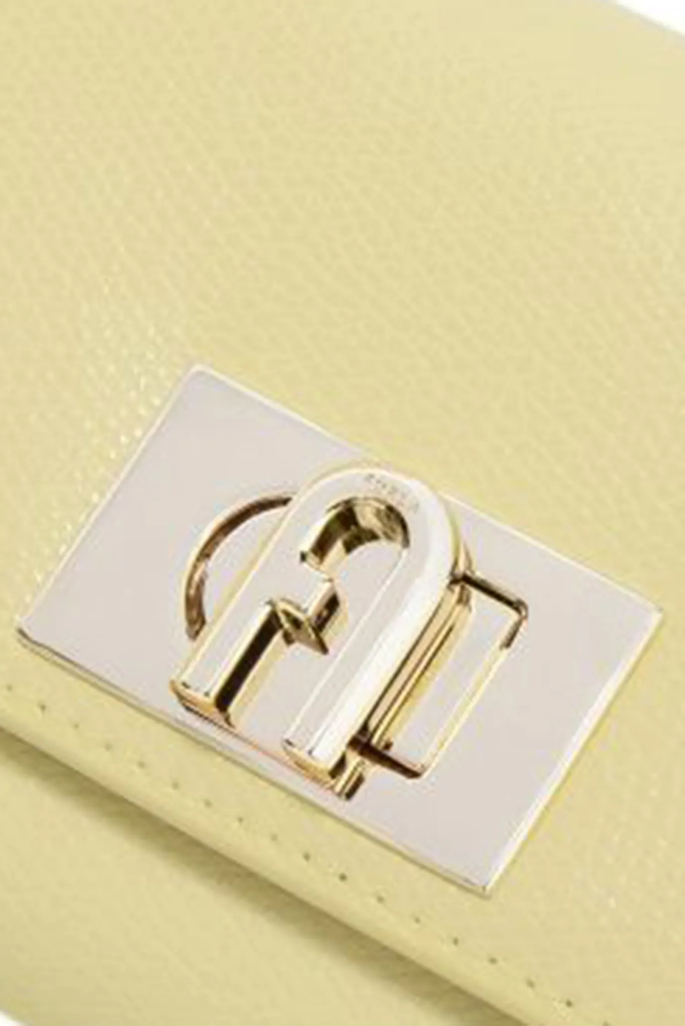 Женский желтый кожаный кошелек 2