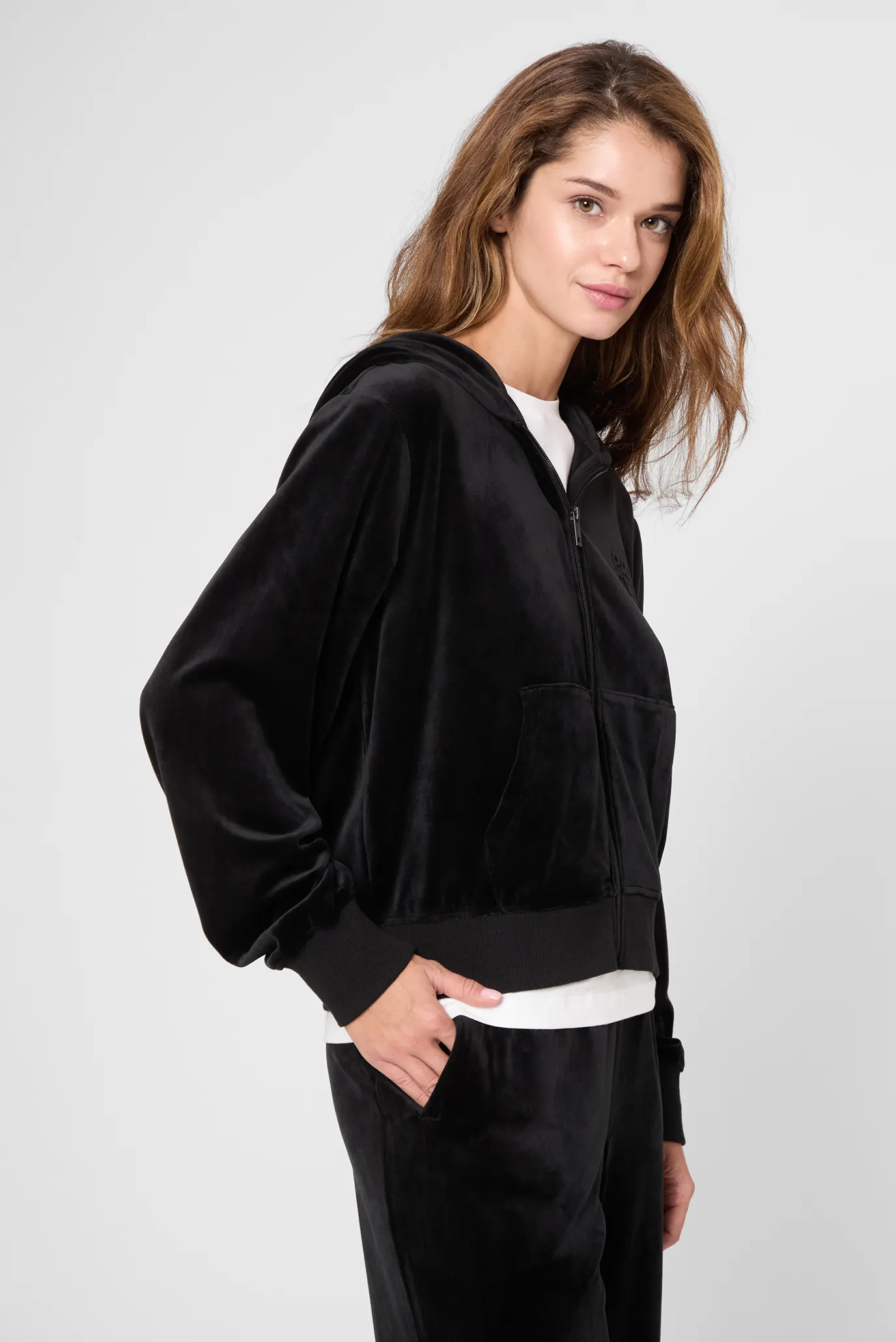 Женское черное велюровое худи 3