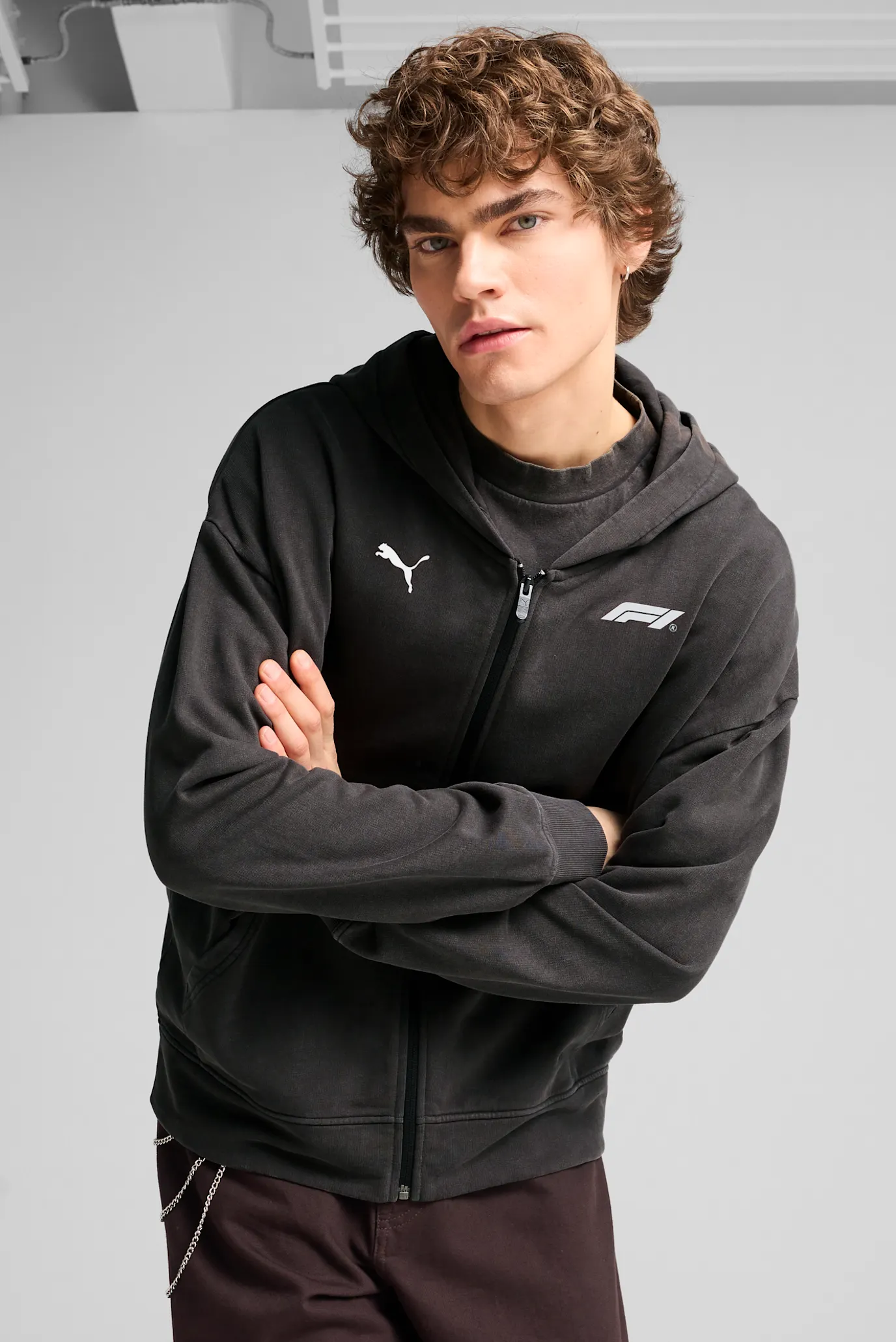 Мужское черное худи F1® Graphic Fullzip Hoodie Men PUMA 630137