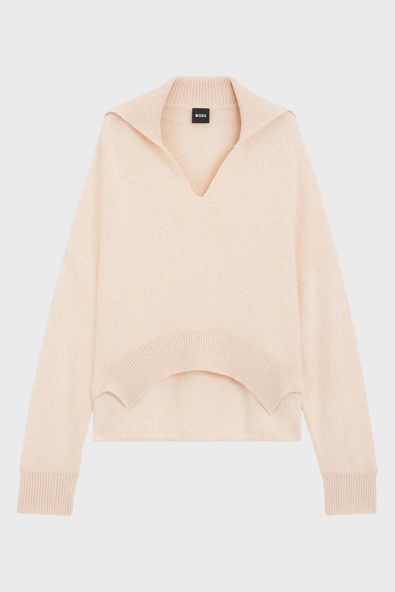 Женский пудровый шерстяной свитер 1