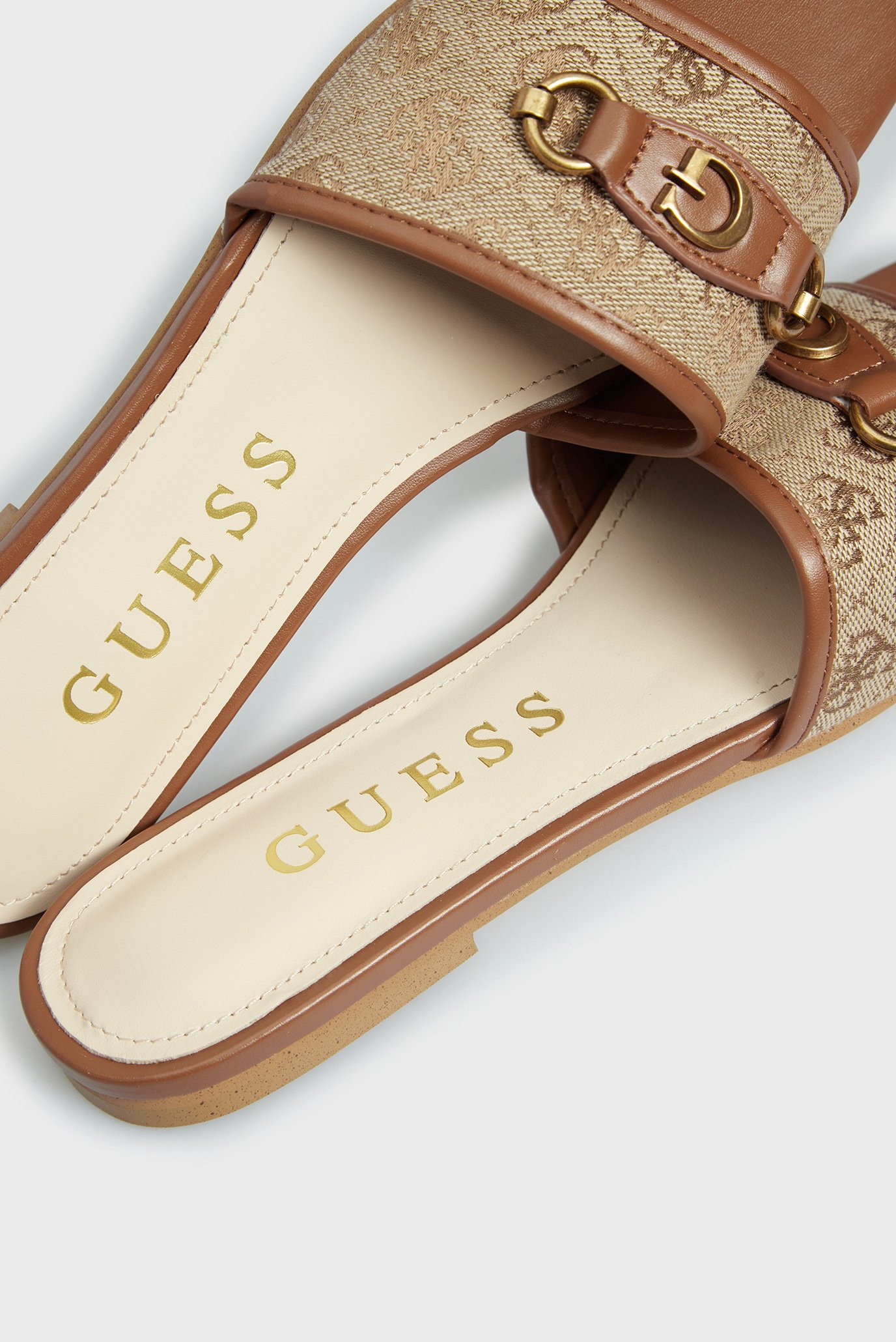 G by guess on sale jeena slide flat sandals