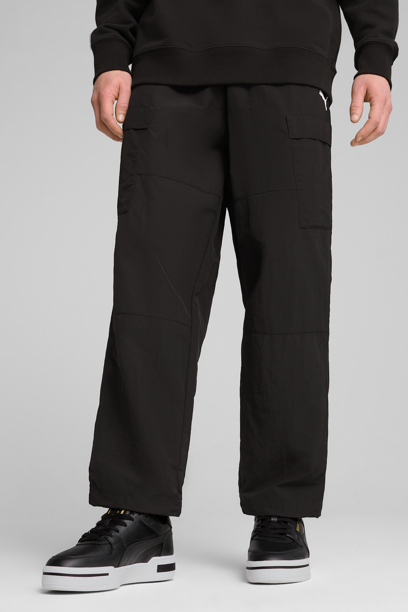 Мужские черные спортивные брюки WARDROBE ESS Relaxed Cargo Pants Men 1