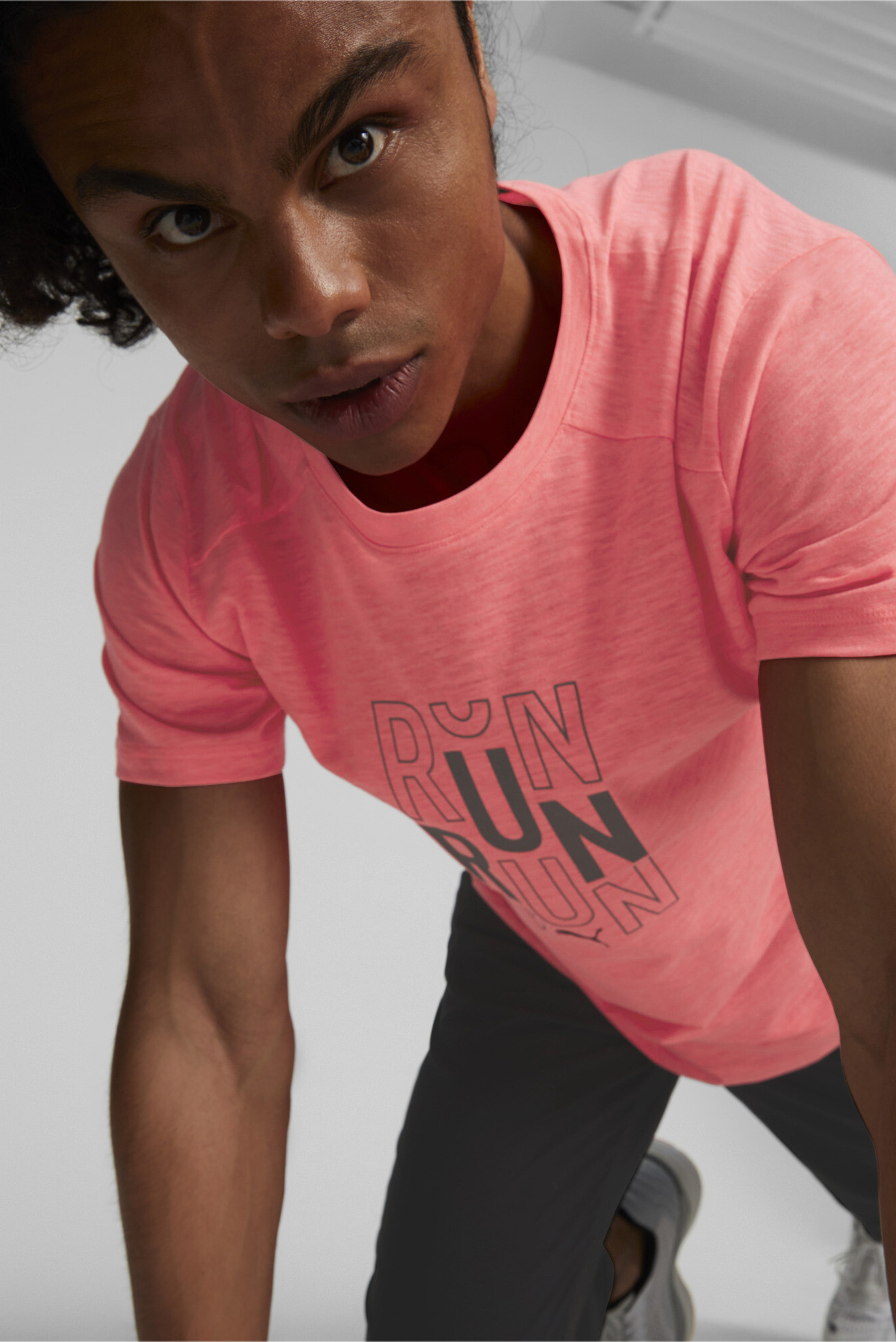 Мужская розовая футболка Performance Logo Short Sleeve Running Tee Men 1
