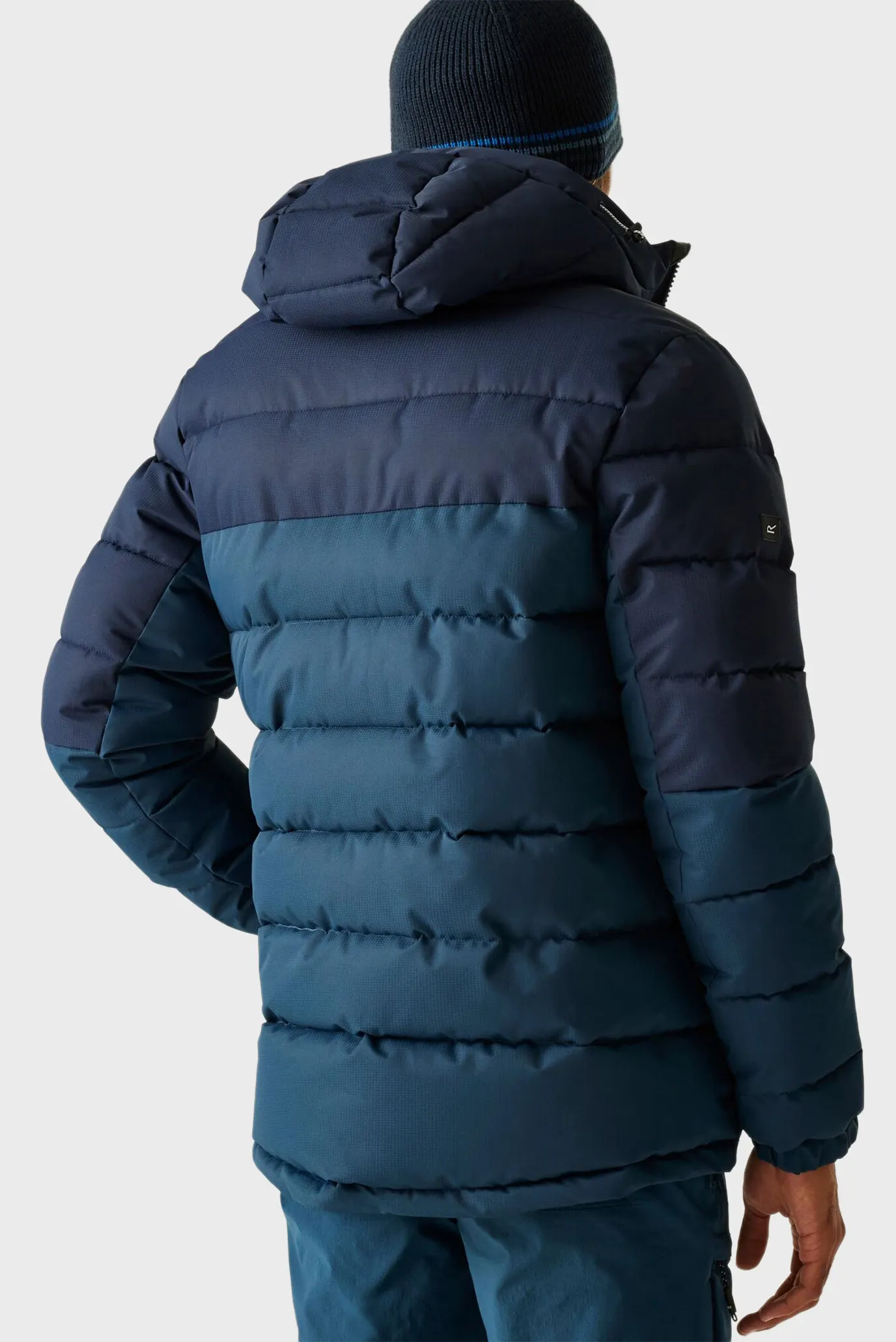 Мужская темно-синяя куртка 2