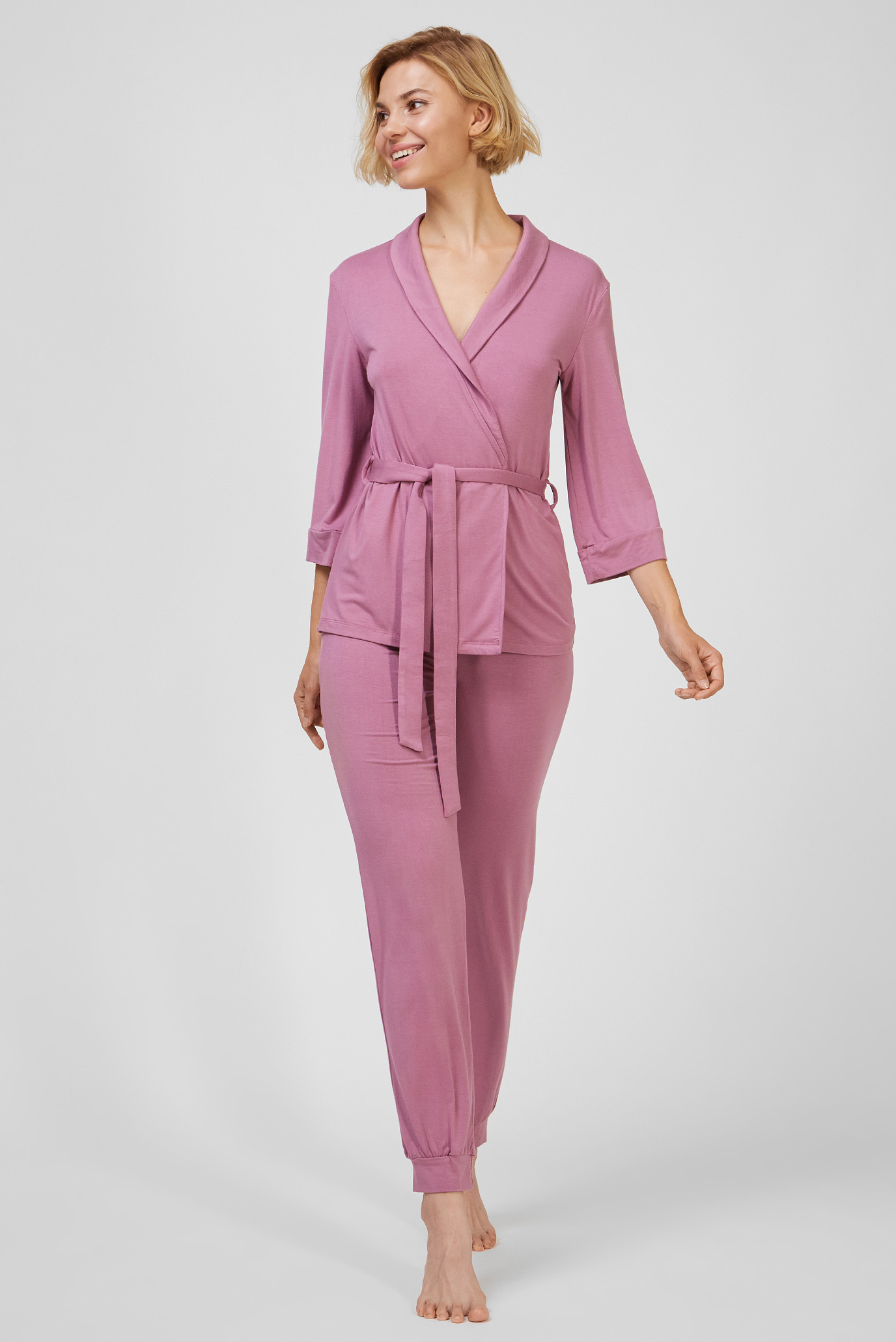 Женская розовая пижама (кардиган, брюки) 1