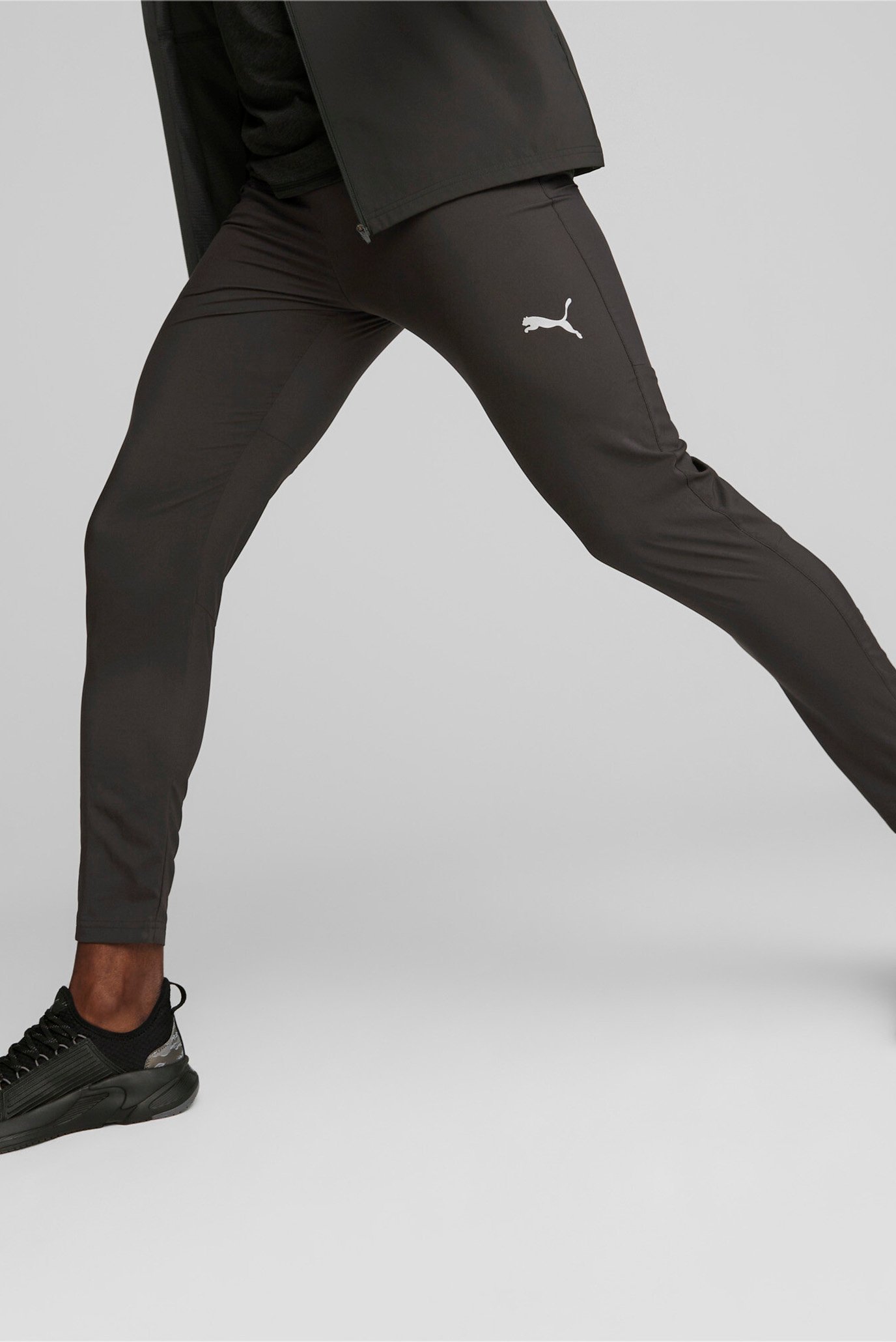 Чоловічі чорні спортивні штани Run Favourite Tapered Running Pants Men 1