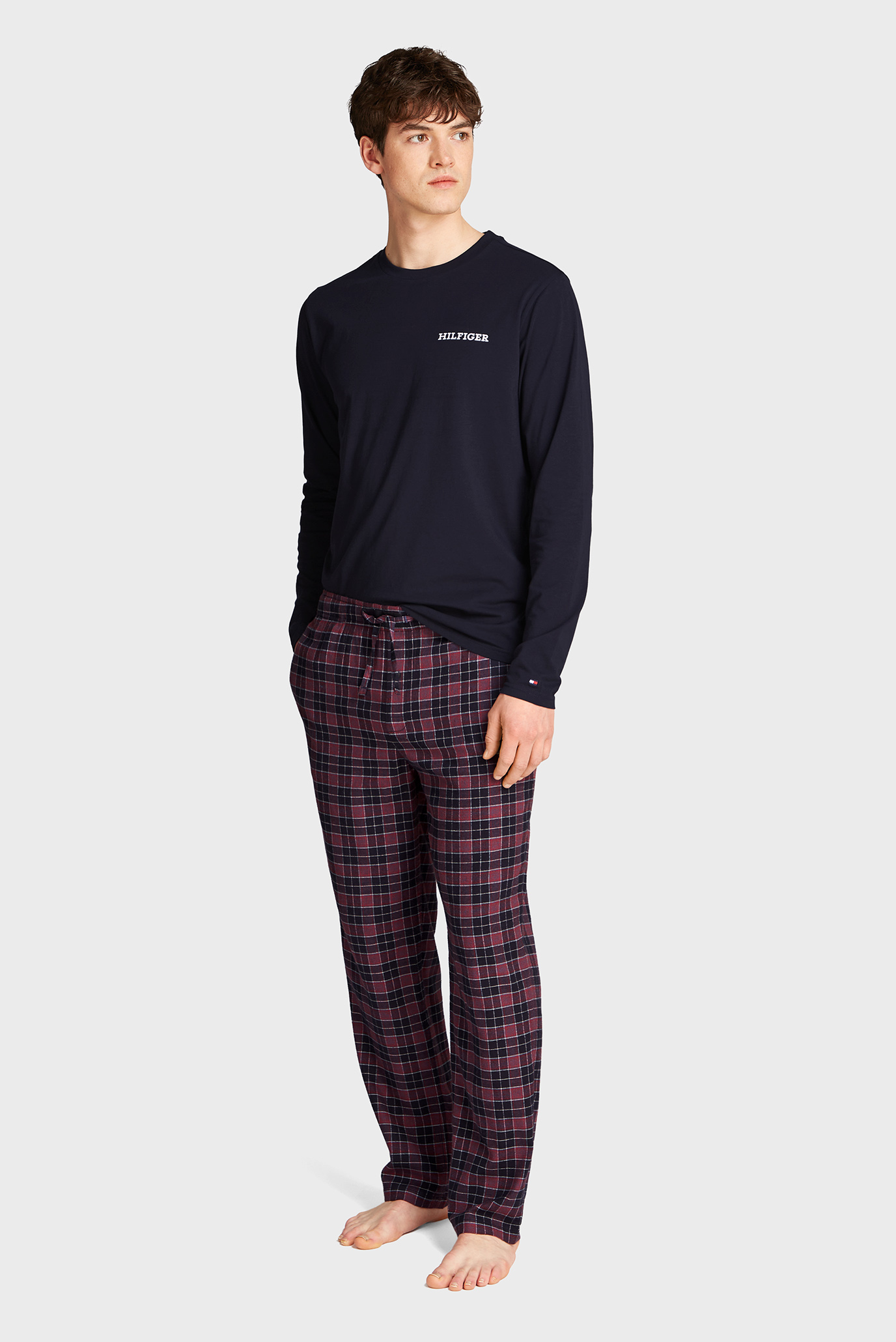 Мужская пижама (лонгслив, брюки) LS FLANNEL PJ SET PRINT Разноцветный XL Tommy Hilfiger UM0UM03360 Мужская пижама (лонгслив, брюки) LS FLANNEL PJ SET PRINT Разноцветный XL Tommy Hilfiger UM0UM03360